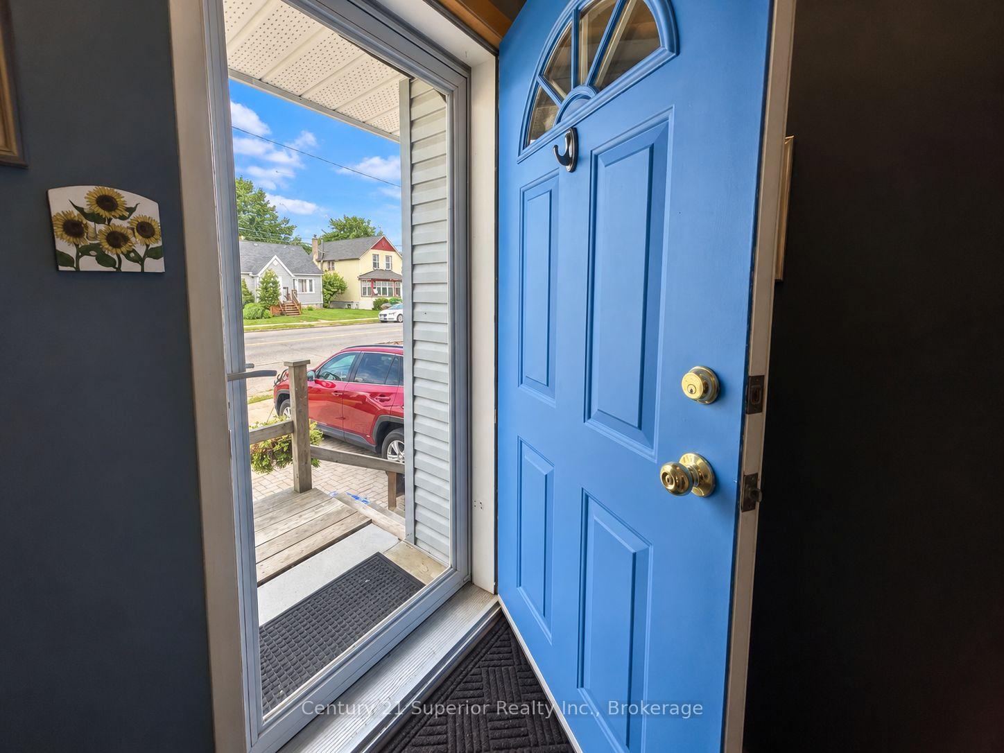 Photo 3 of 474 Brock Street E, Thunder Bay, Westfort — HOMEH