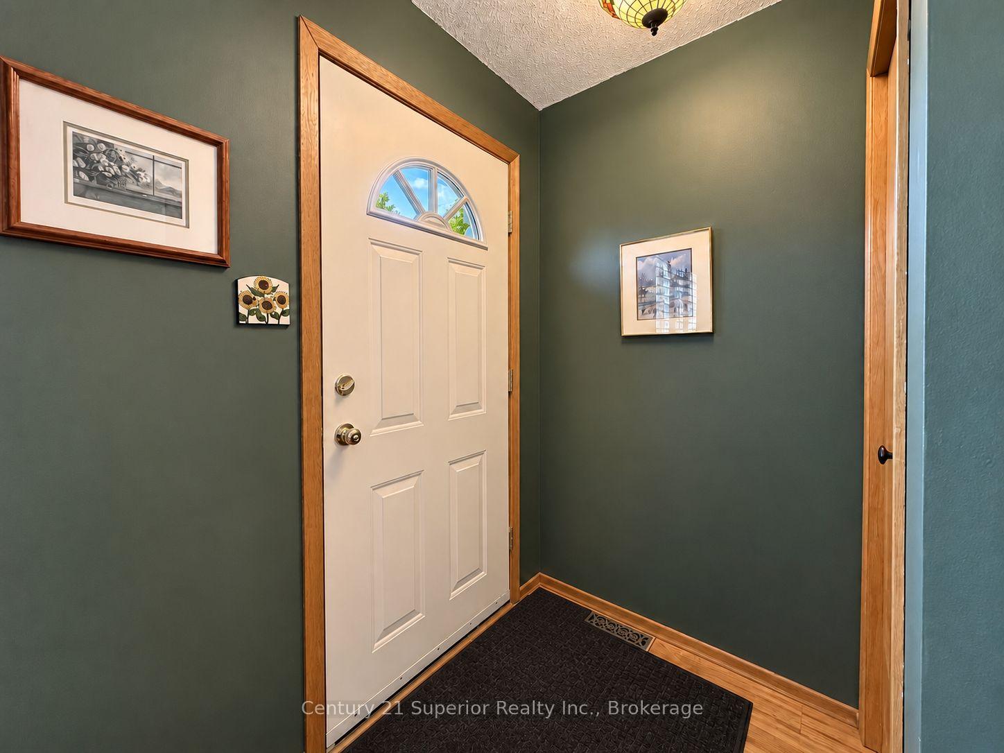 Photo 5 of 474 Brock Street E, Thunder Bay, Westfort — HOMEH