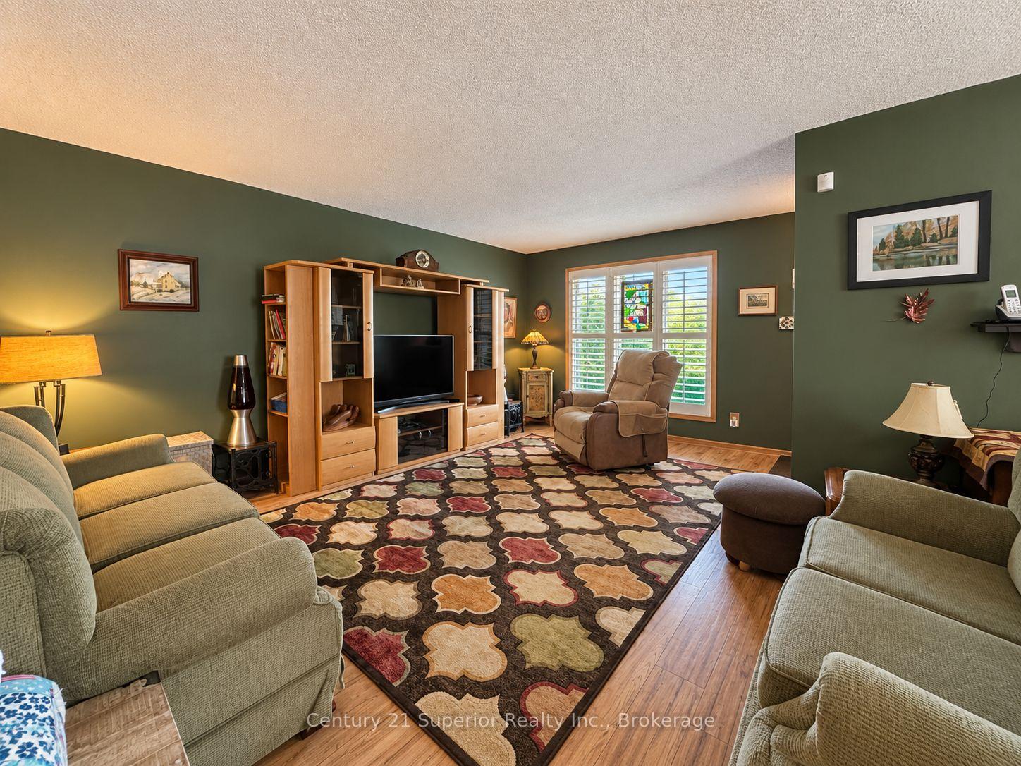 Photo 6 of 474 Brock Street E, Thunder Bay, Westfort — HOMEH
