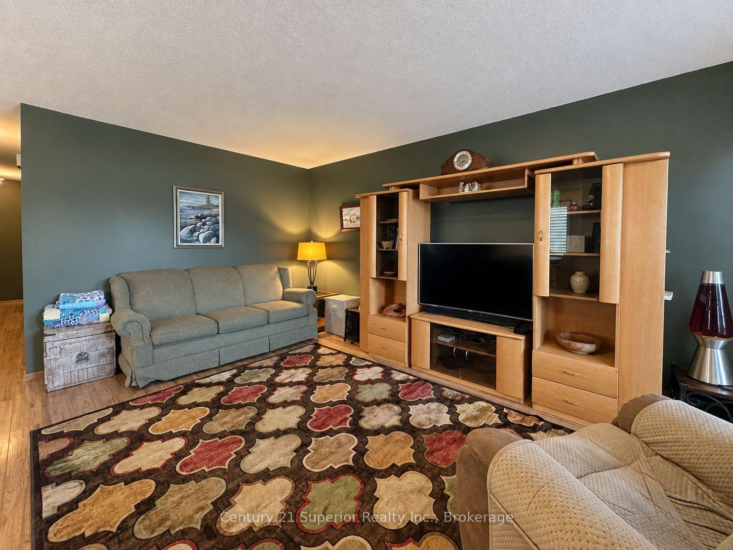 Photo 7 of 474 Brock Street E, Thunder Bay, Westfort — HOMEH