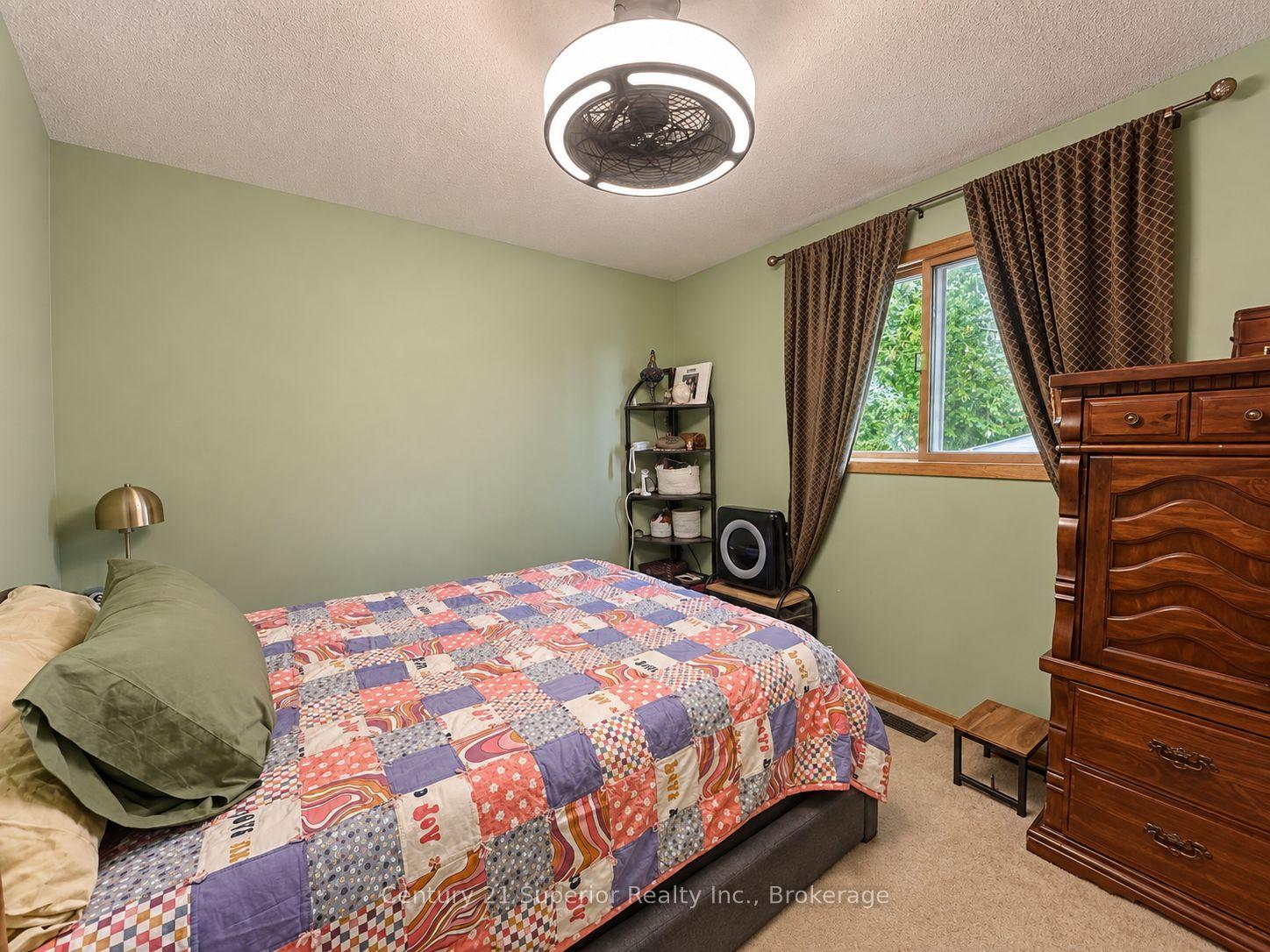 Photo 19 of 474 Brock Street E, Thunder Bay, Westfort — HOMEH