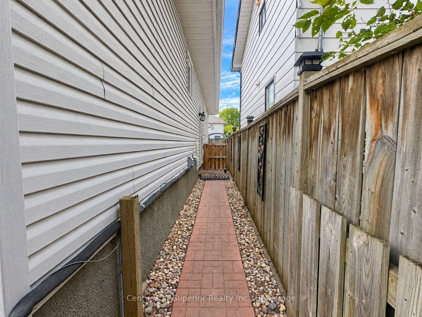 Photo 46 of 474 Brock Street E, Thunder Bay, Westfort — HOMEH