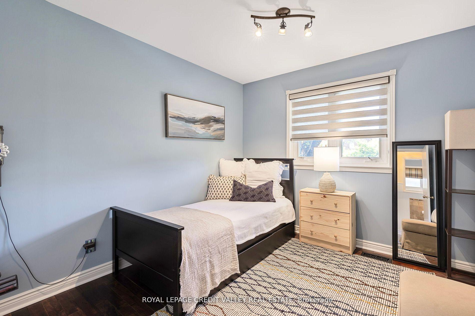 Photo 14 of 24 Ladore Drive, Brampton, Brampton East — HOMEH