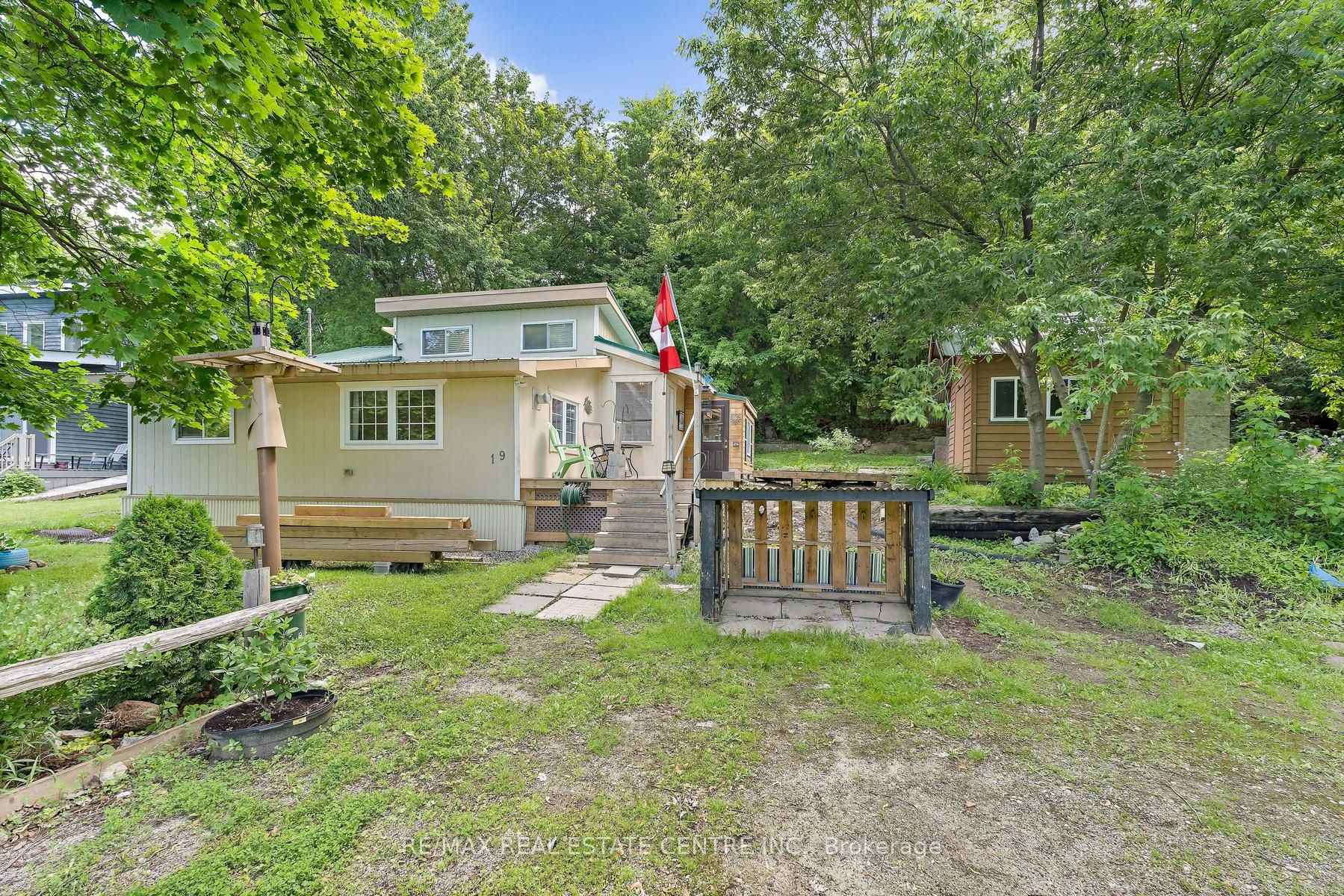 Photo 4 of 19 Old Pavillion Road, Caledon, Rural Caledon — HOMEH
