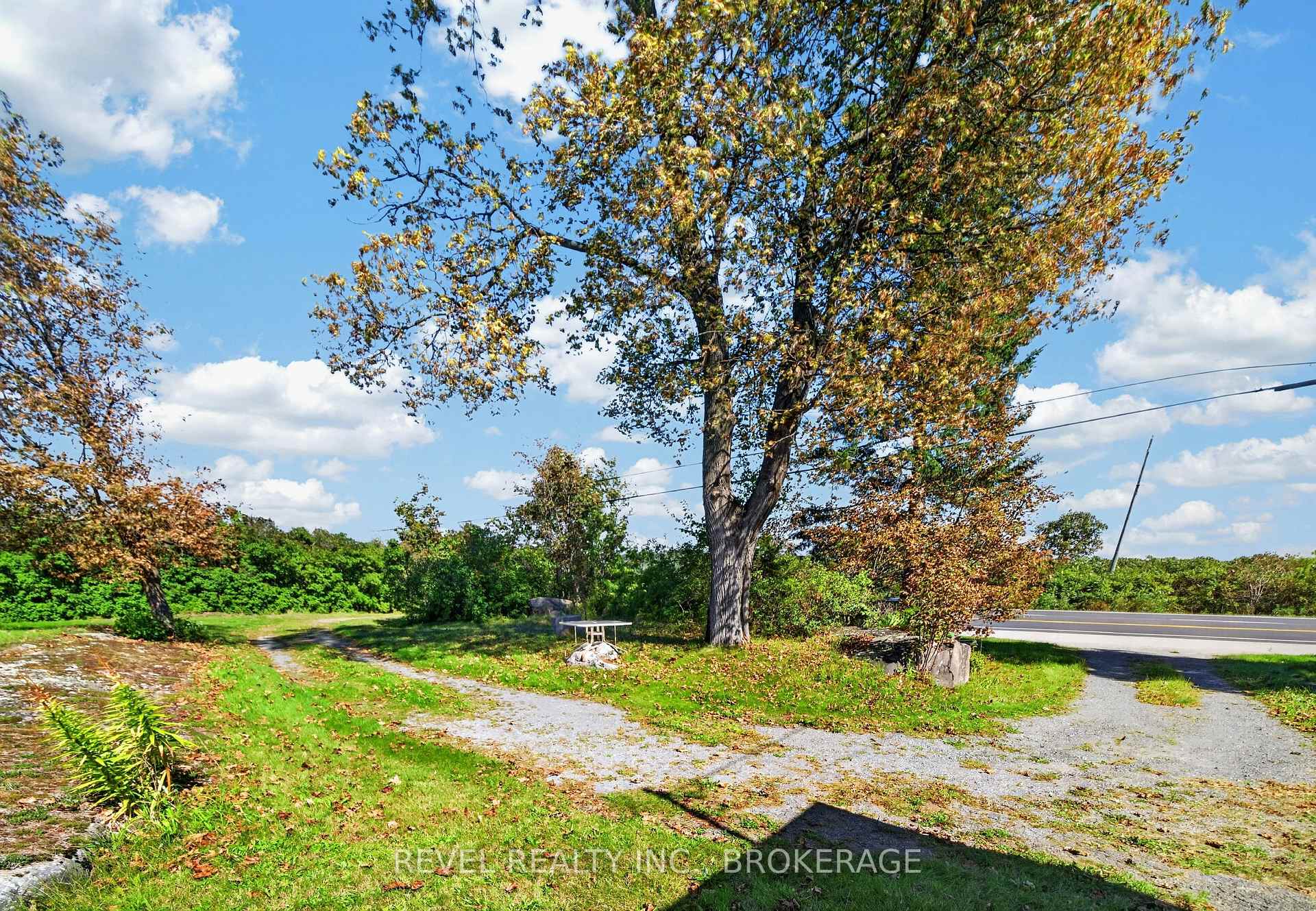 Photo 14 of 4258 Hwy 15, Kingston, City North of 401 — HOMEH