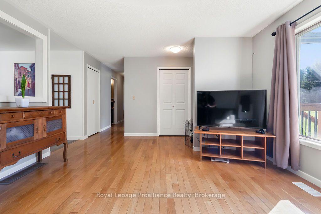 Photo 7 of 247 Harmony Road, Belleville, Thurlow Ward — HOMEH