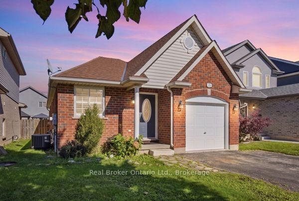 Photo 2 of 573 Sales Drive, Woodstock, Woodstock - South — HOMEH