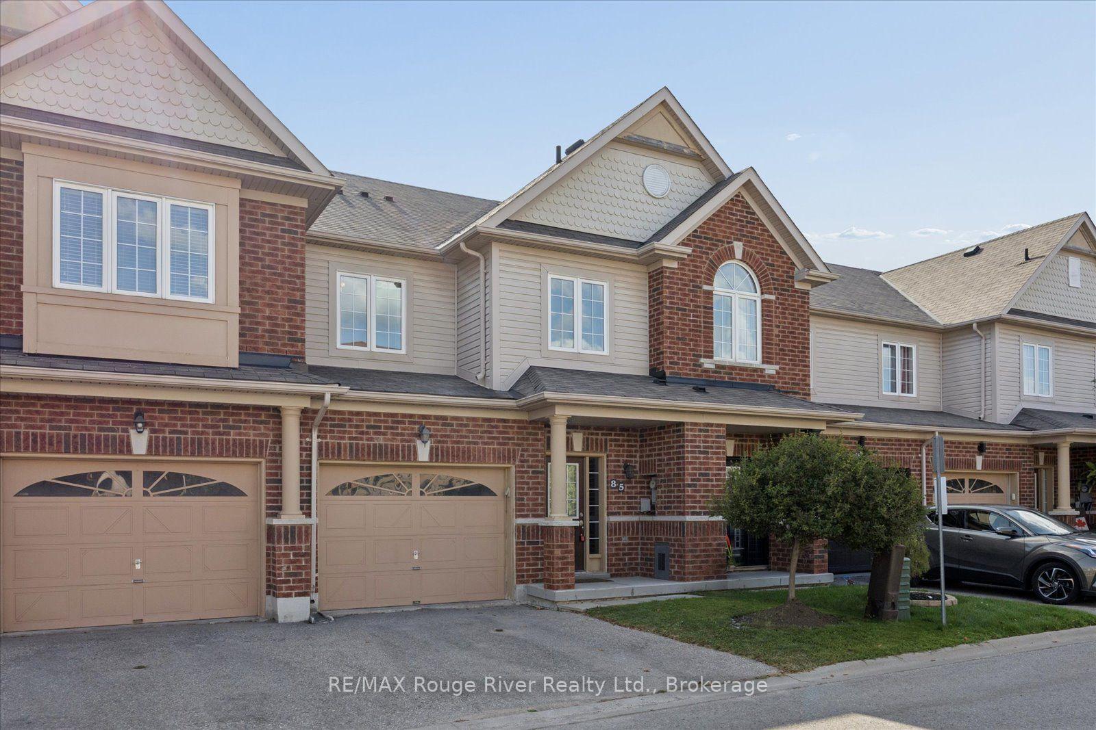 Photo 2 of 85 Lander Crescent, Clarington, Bowmanville — HOMEH
