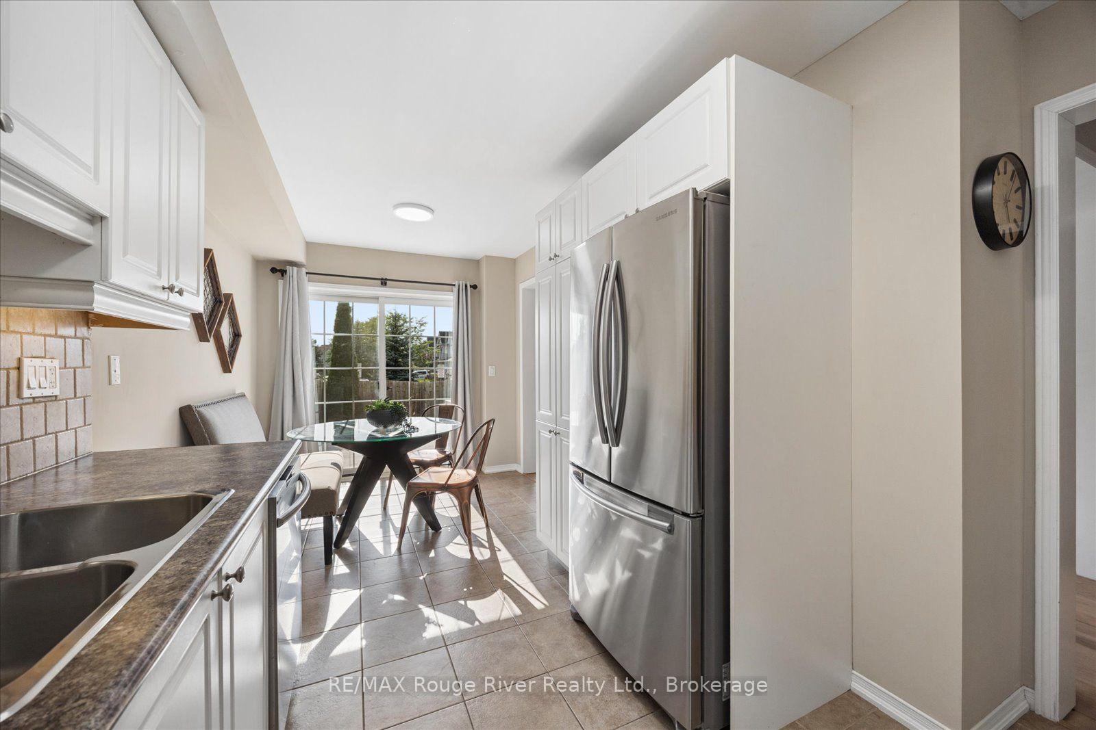 Photo 15 of 85 Lander Crescent, Clarington, Bowmanville — HOMEH