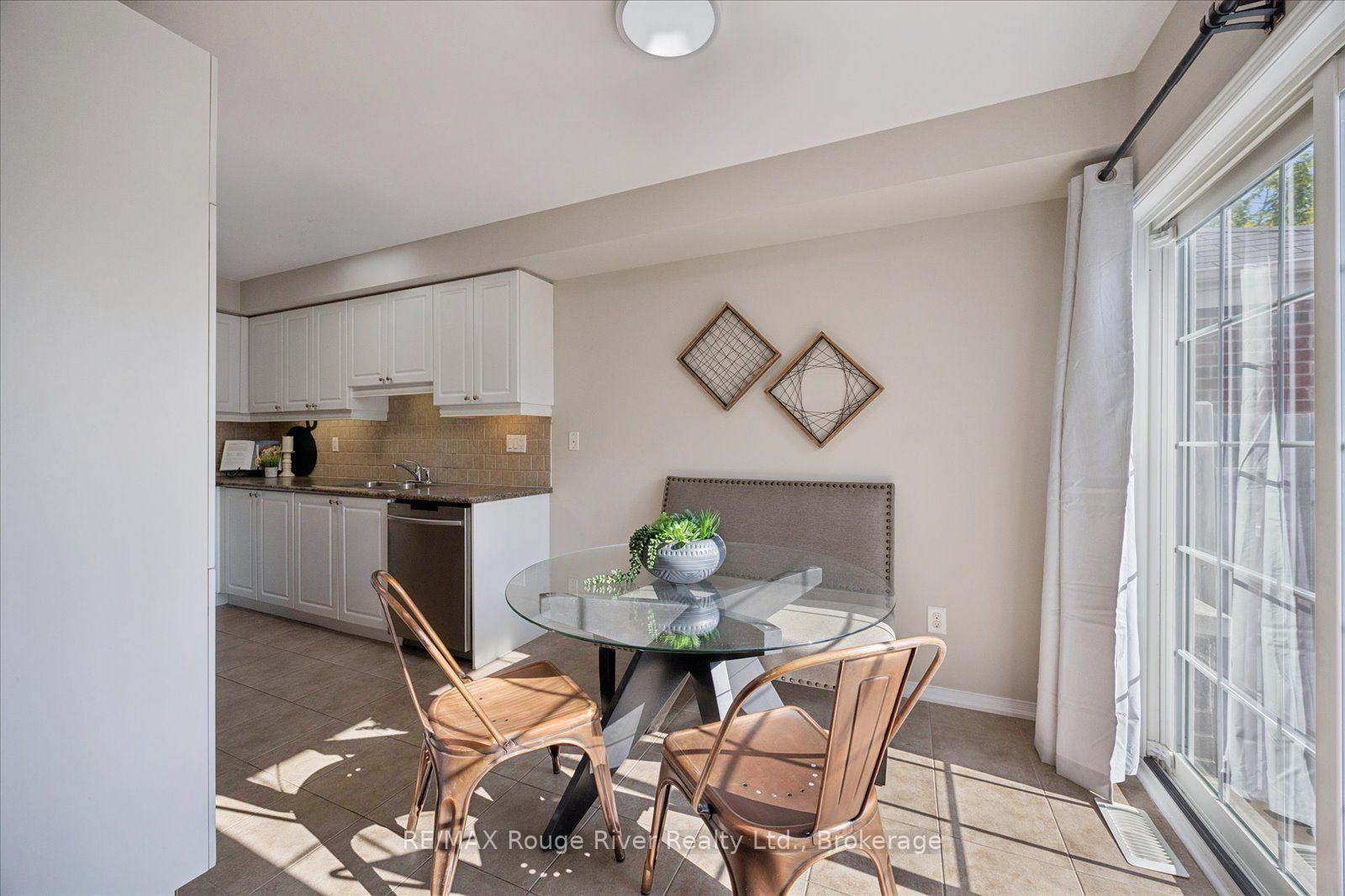 Photo 16 of 85 Lander Crescent, Clarington, Bowmanville — HOMEH