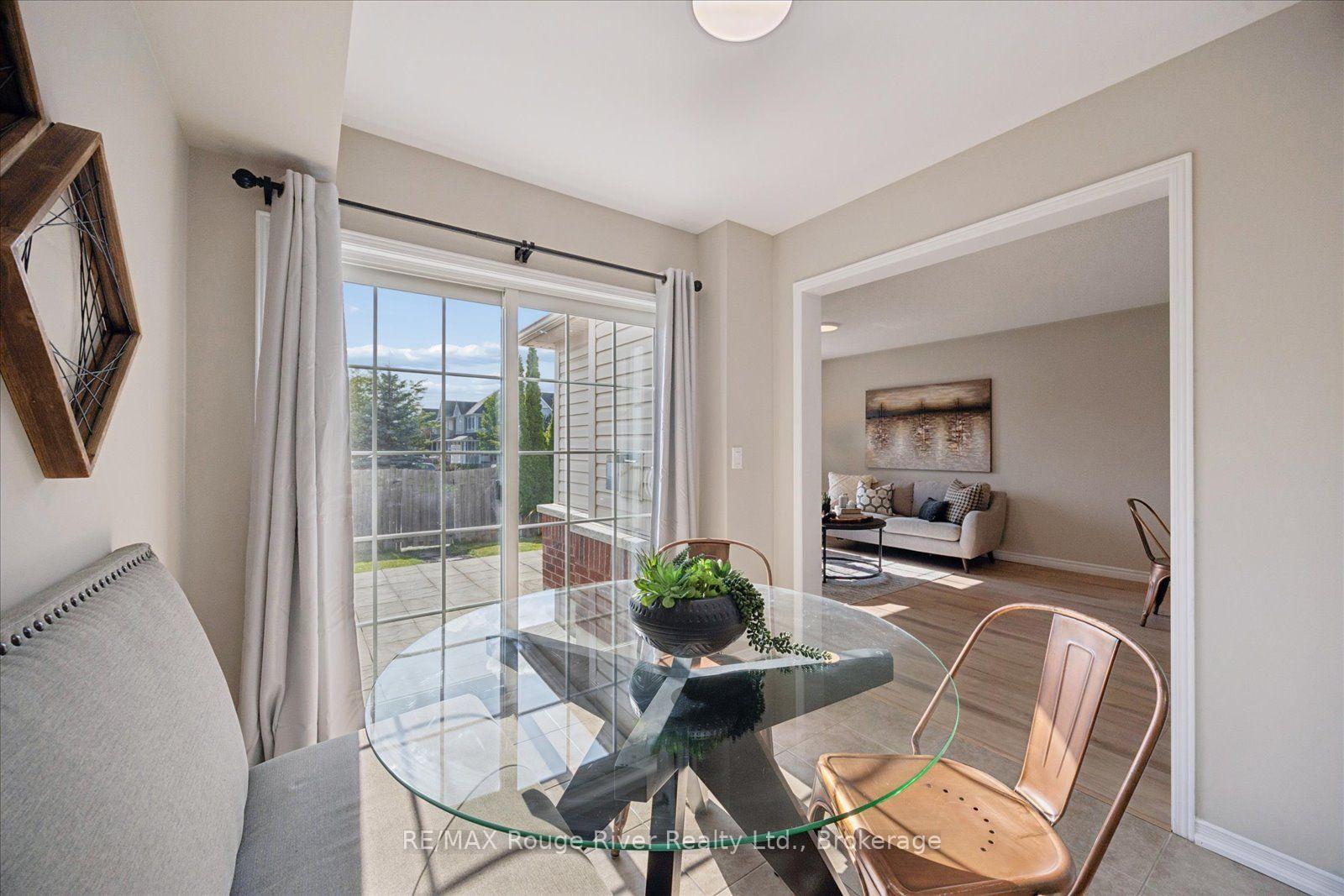 Photo 17 of 85 Lander Crescent, Clarington, Bowmanville — HOMEH