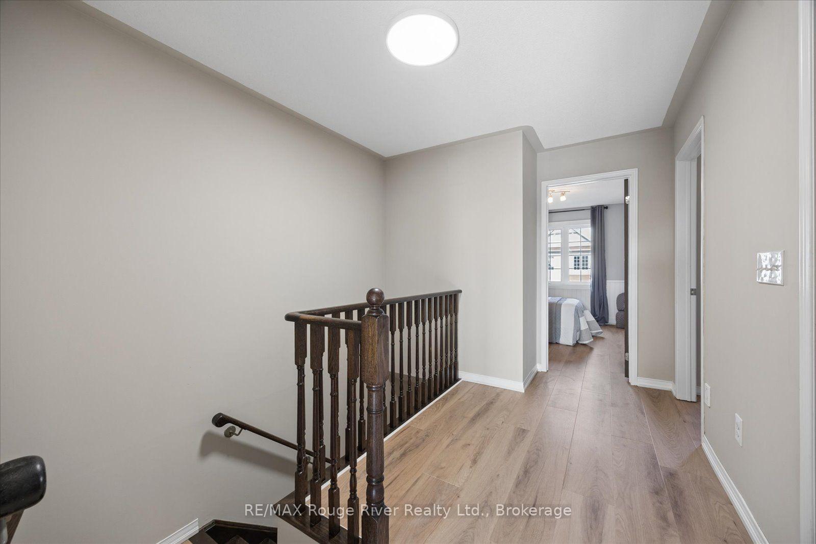 Photo 19 of 85 Lander Crescent, Clarington, Bowmanville — HOMEH
