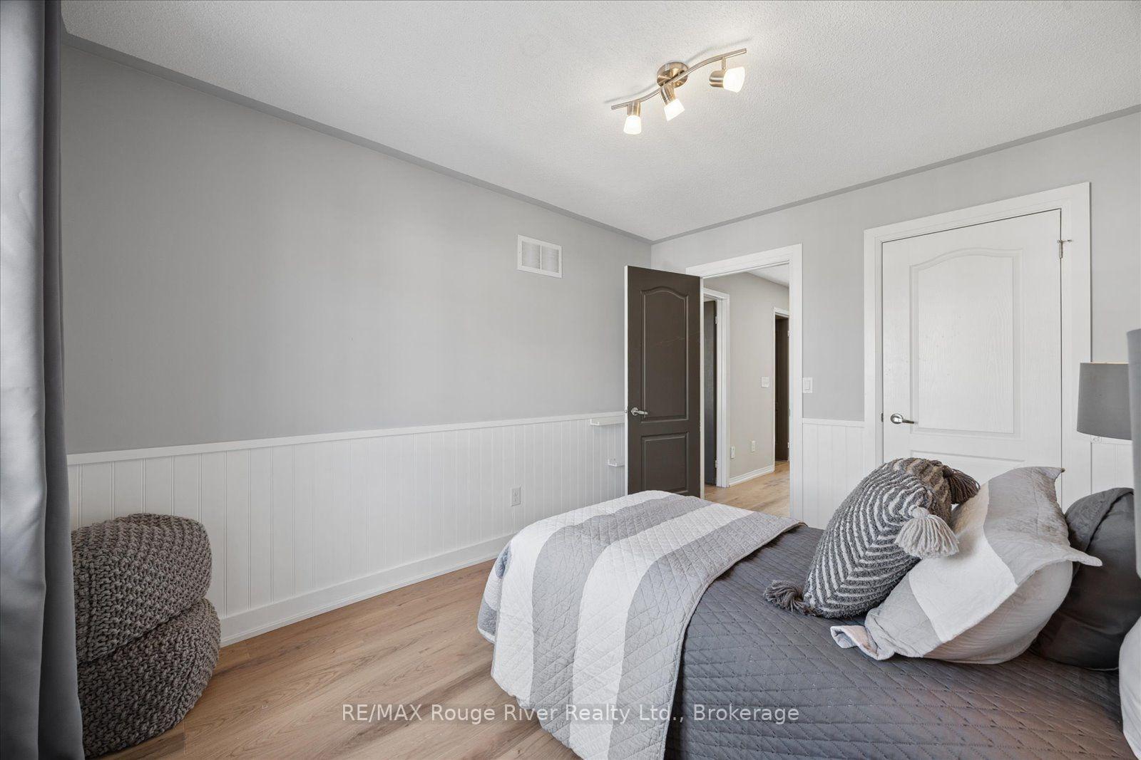 Photo 26 of 85 Lander Crescent, Clarington, Bowmanville — HOMEH