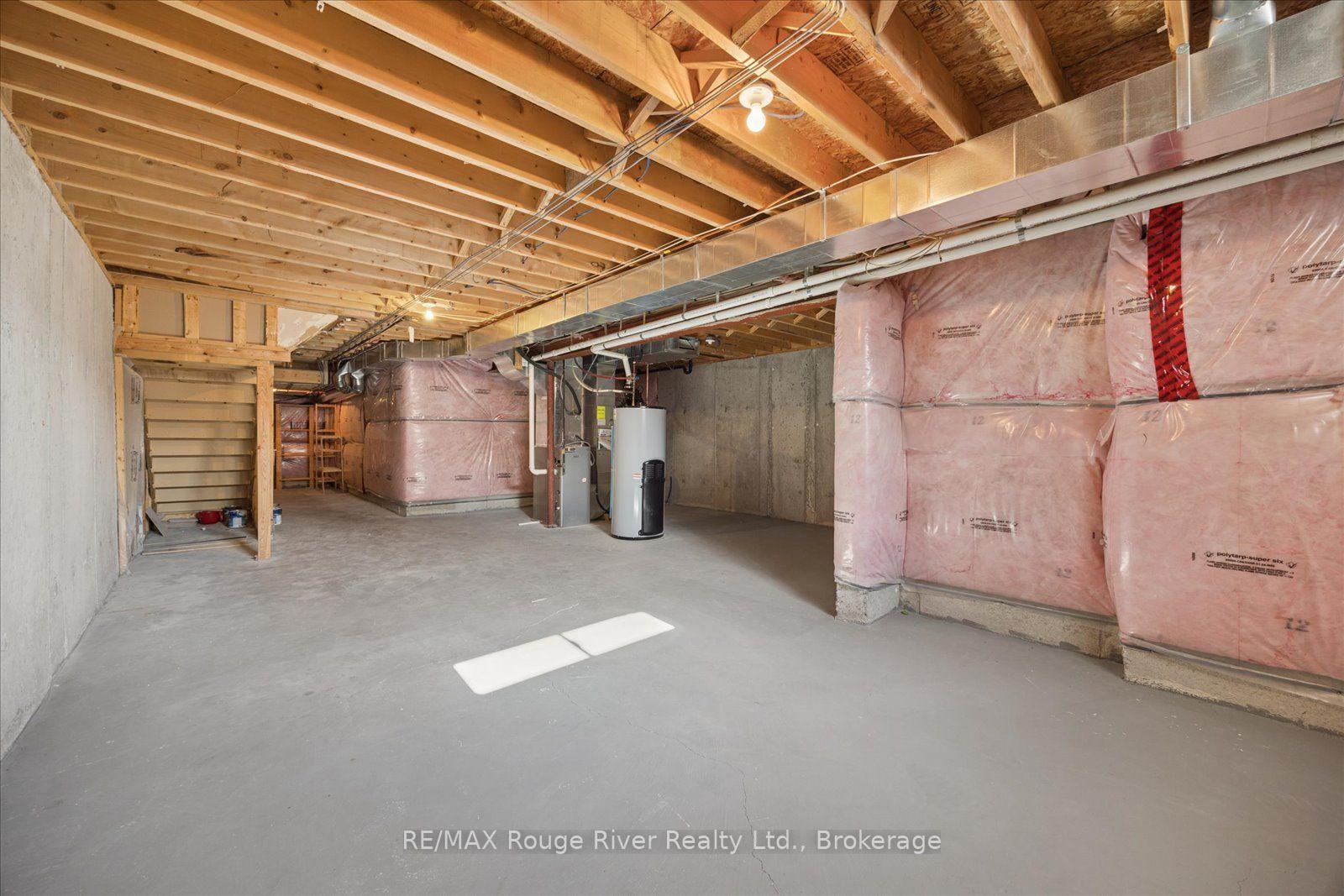 Photo 29 of 85 Lander Crescent, Clarington, Bowmanville — HOMEH