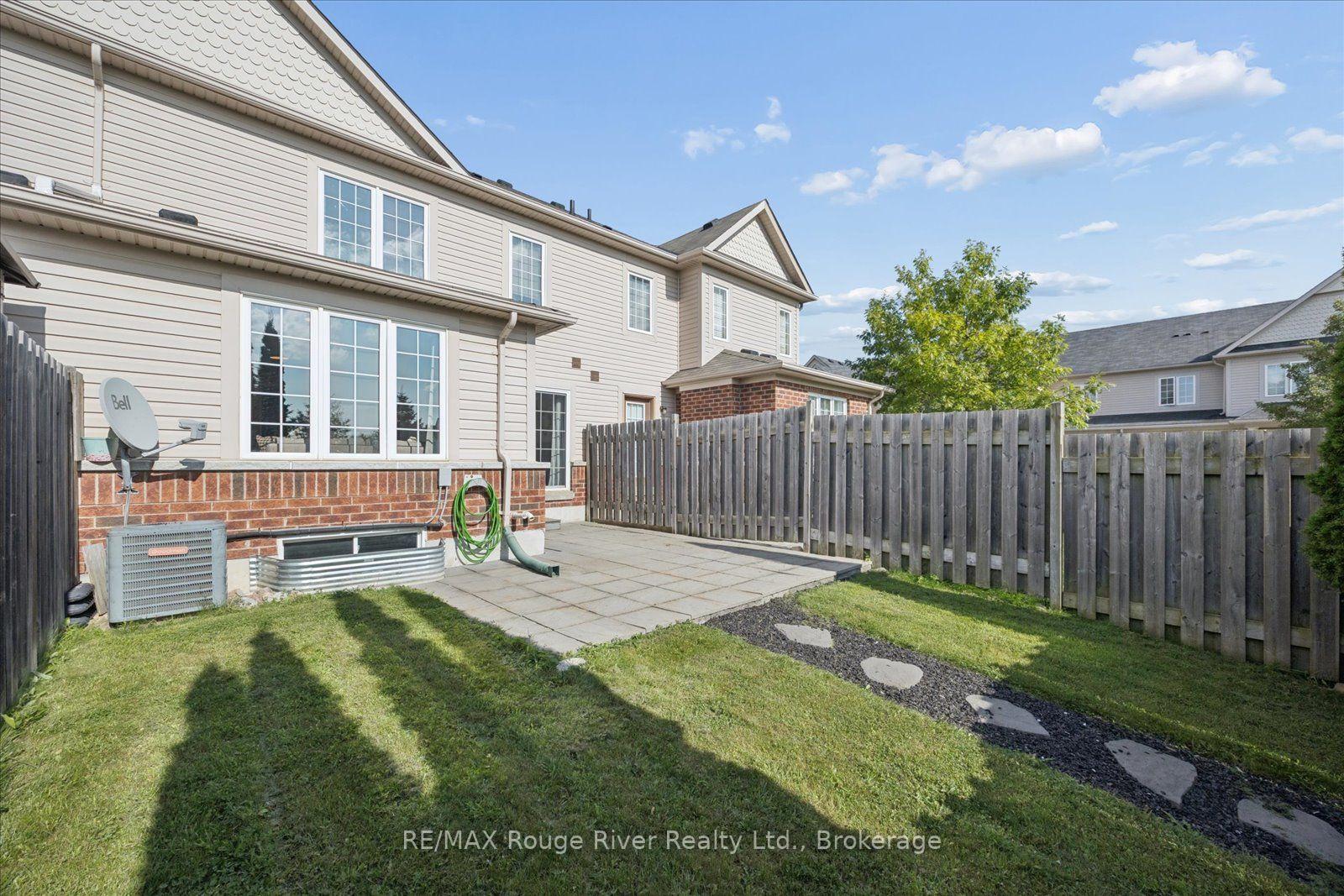Photo 34 of 85 Lander Crescent, Clarington, Bowmanville — HOMEH
