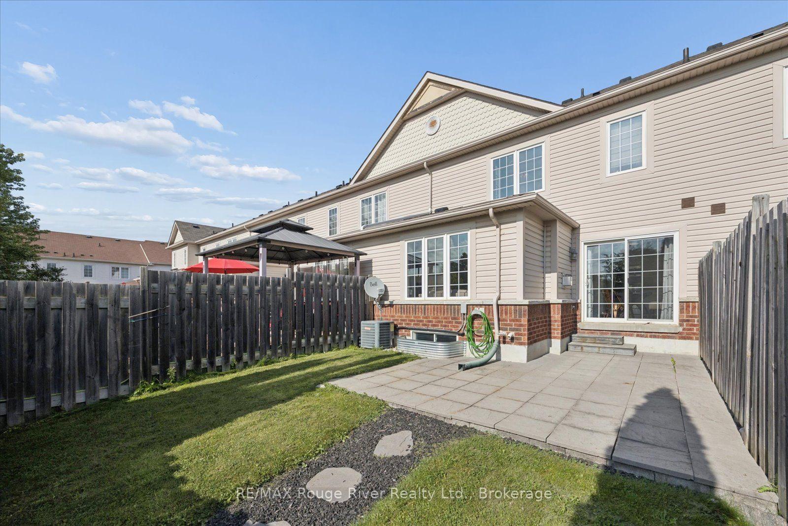 Photo 35 of 85 Lander Crescent, Clarington, Bowmanville — HOMEH
