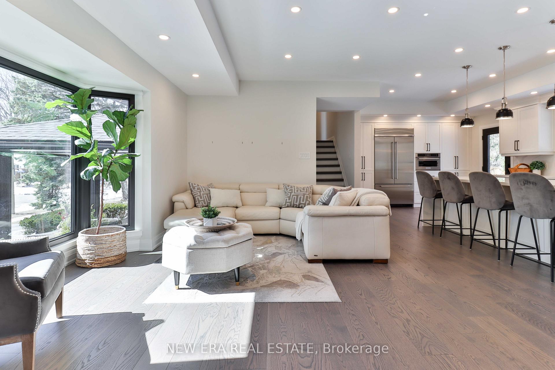 Photo 10 of 1481 Chasehurst Drive, Mississauga, Lorne Park — HOMEH