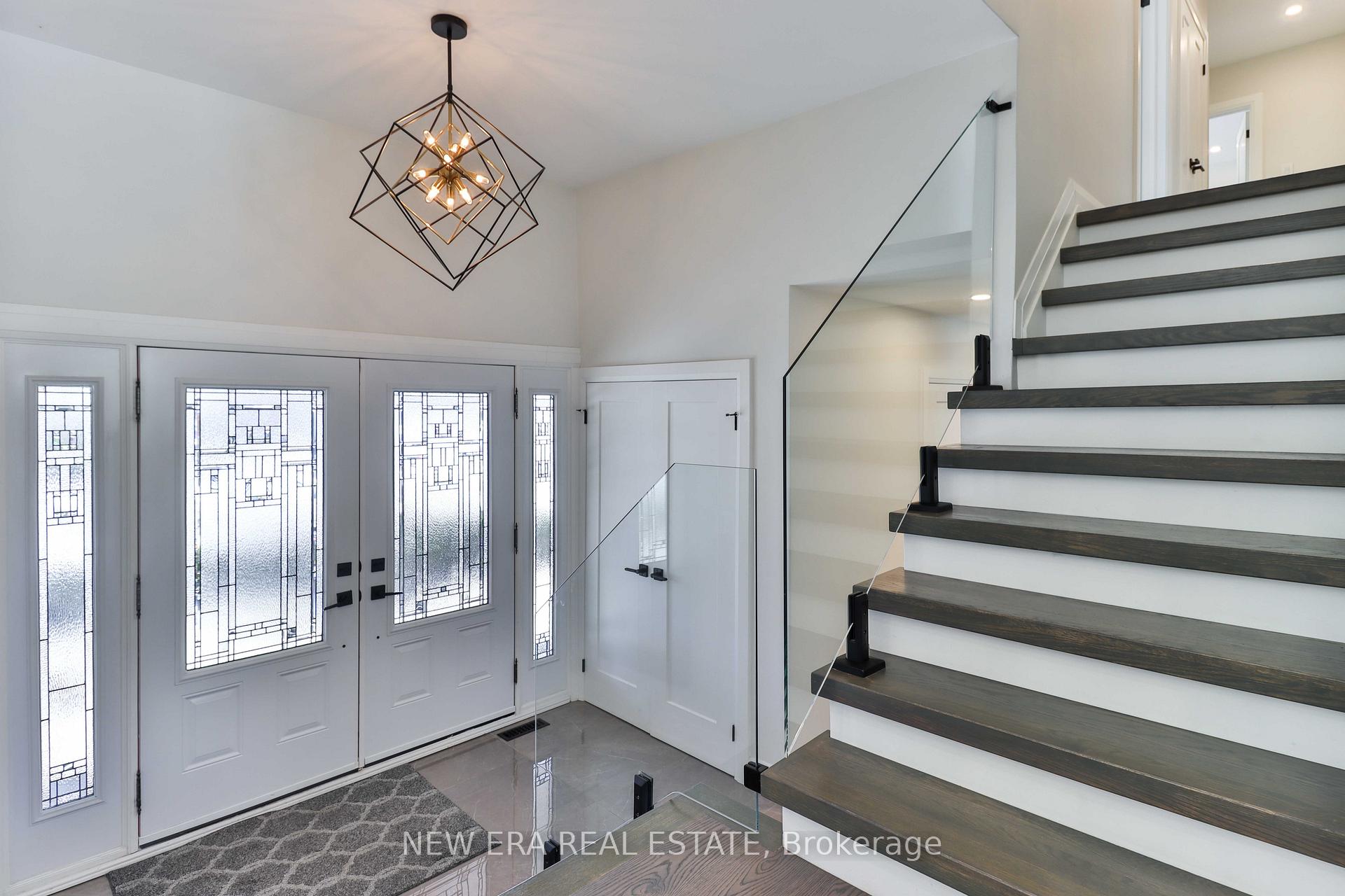 Photo 13 of 1481 Chasehurst Drive, Mississauga, Lorne Park — HOMEH