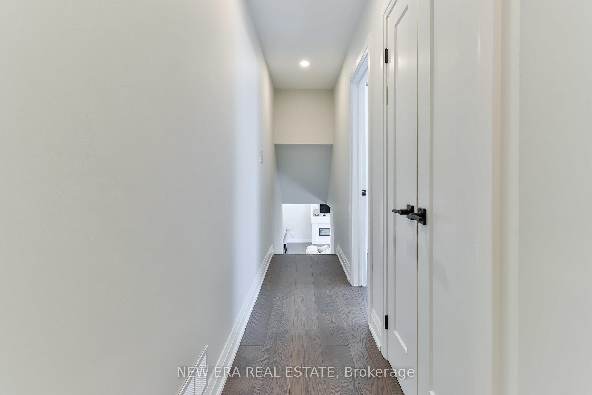 Photo 14 of 1481 Chasehurst Drive, Mississauga, Lorne Park — HOMEH