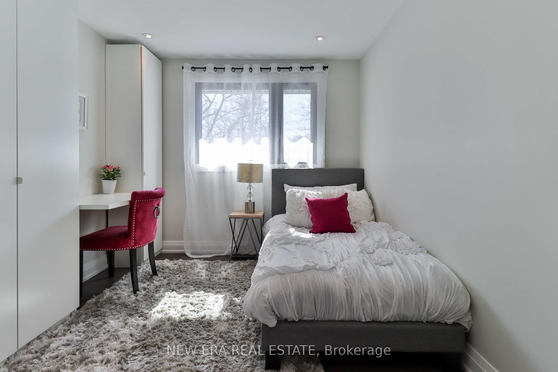 Photo 15 of 1481 Chasehurst Drive, Mississauga, Lorne Park — HOMEH