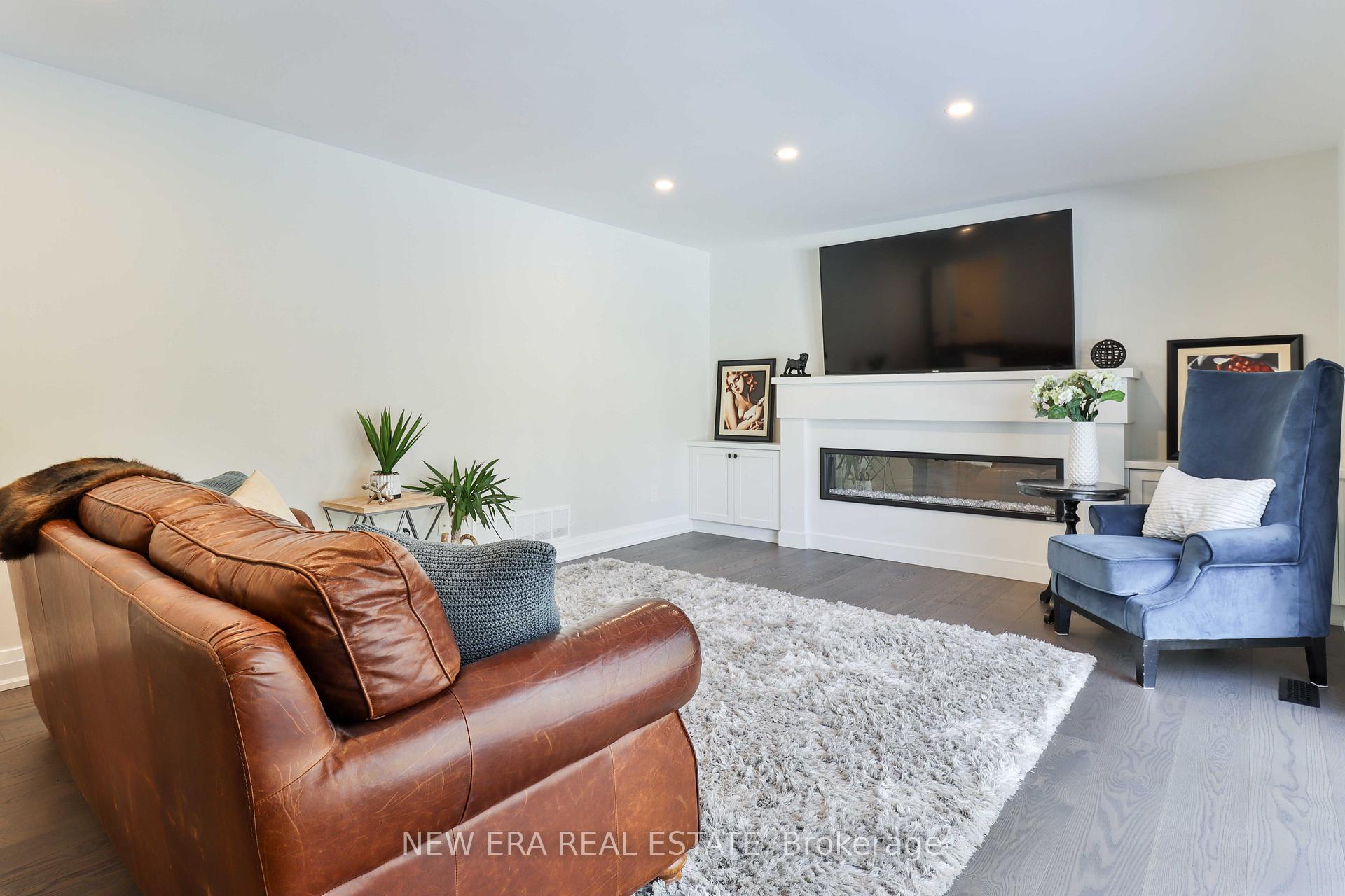 Photo 24 of 1481 Chasehurst Drive, Mississauga, Lorne Park — HOMEH