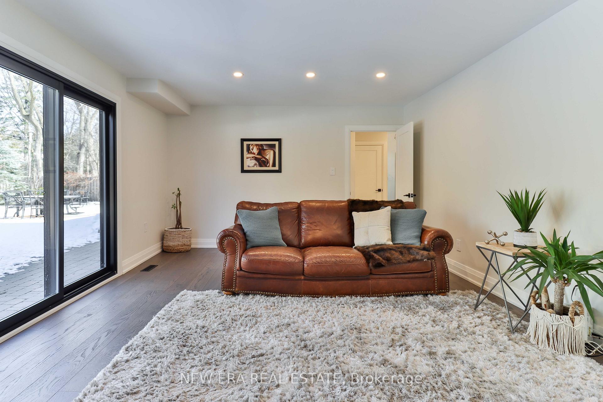 Photo 25 of 1481 Chasehurst Drive, Mississauga, Lorne Park — HOMEH