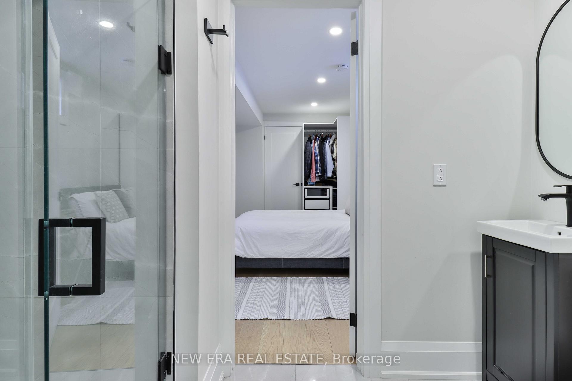 Photo 30 of 1481 Chasehurst Drive, Mississauga, Lorne Park — HOMEH