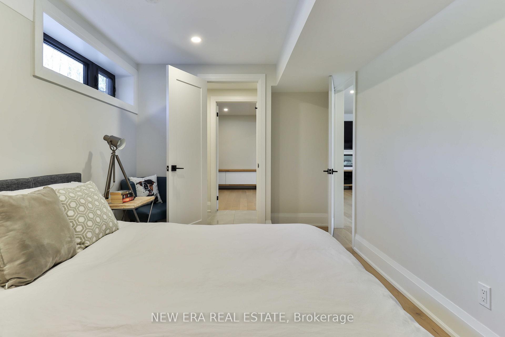 Photo 32 of 1481 Chasehurst Drive, Mississauga, Lorne Park — HOMEH