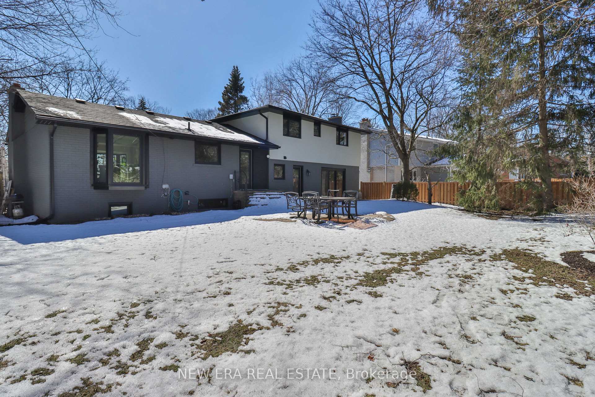 Photo 37 of 1481 Chasehurst Drive, Mississauga, Lorne Park — HOMEH