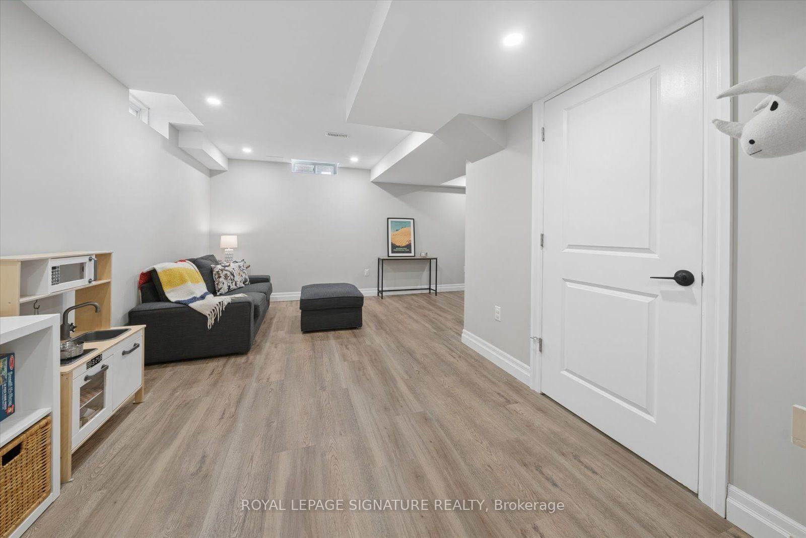 Photo 30 of 196 Mallory Street, Clarington, Courtice — HOMEH