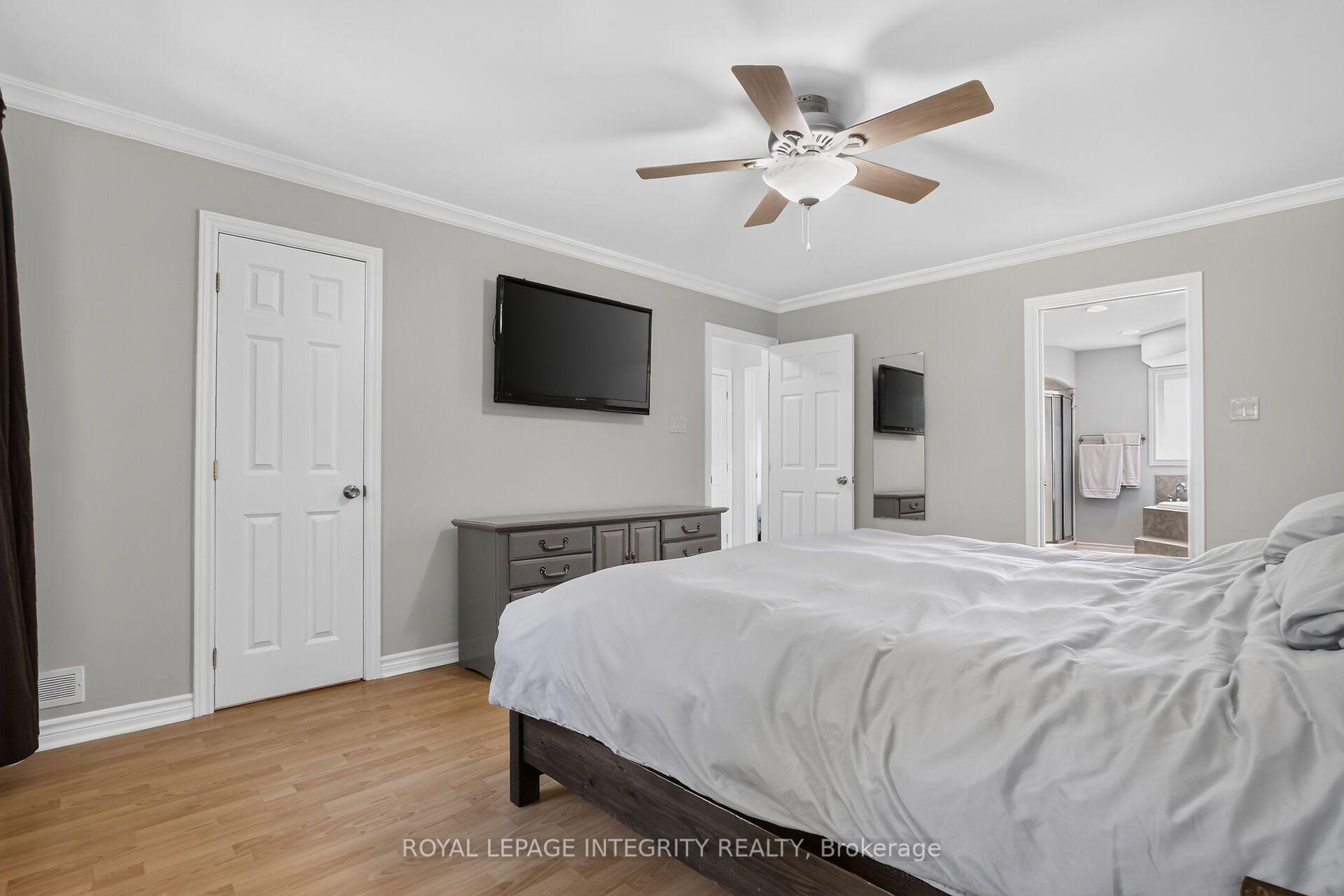 Photo 21 of 978 Meteor Avenue, Ottawa, Navan — HOMEH