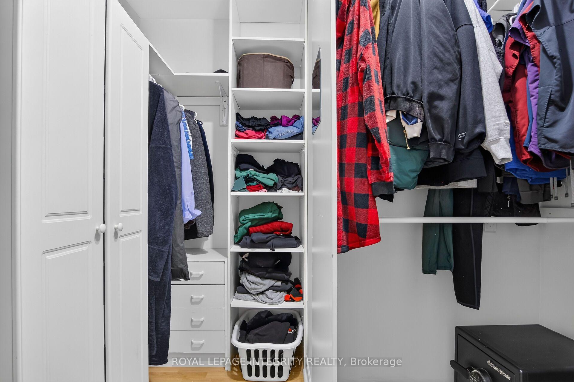 Photo 23 of 978 Meteor Avenue, Ottawa, Navan — HOMEH