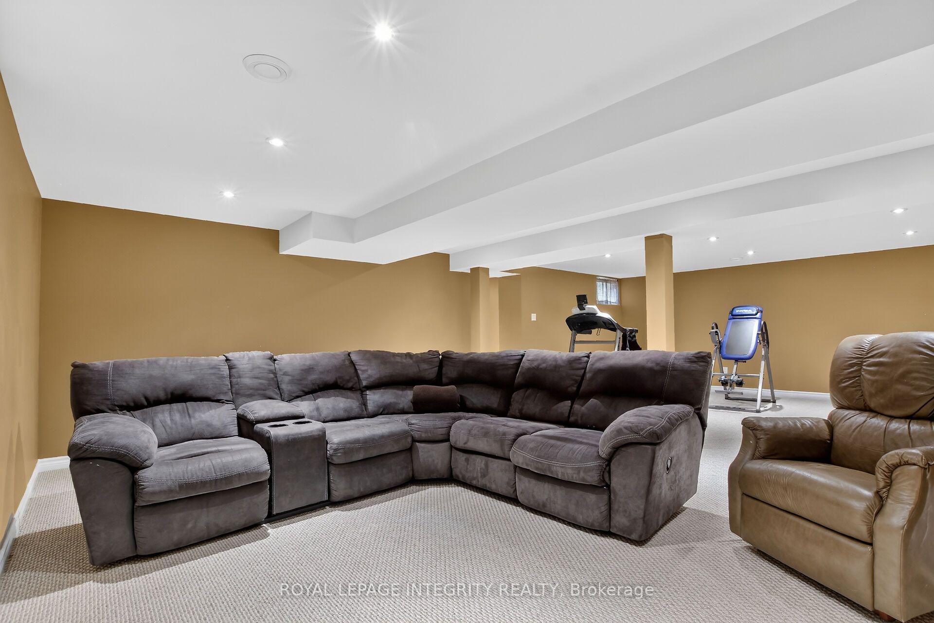 Photo 39 of 978 Meteor Avenue, Ottawa, Navan — HOMEH