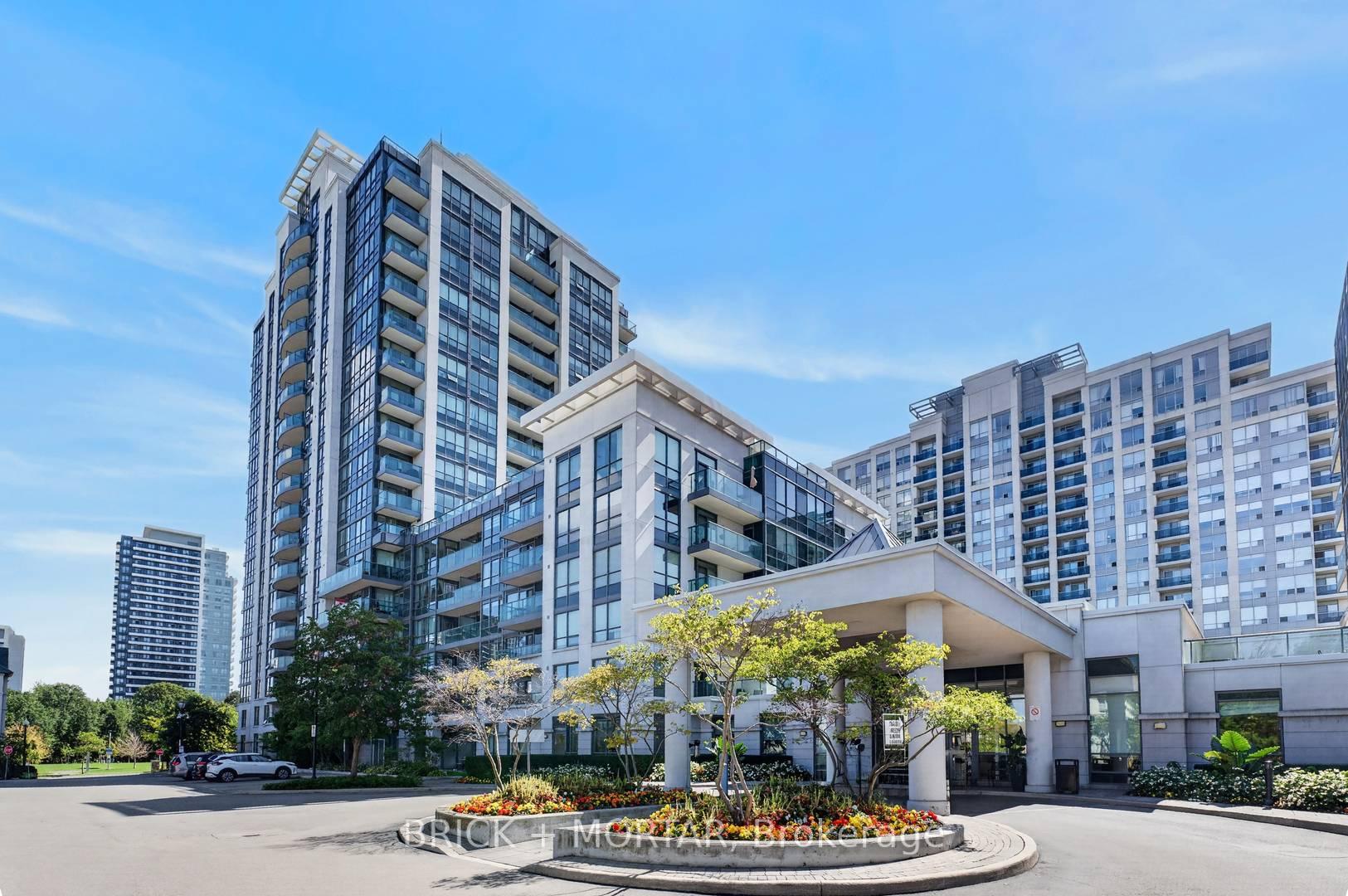 Photo 2 of Unit 110, 20 North Park Road, Vaughan, Beverley Glen — HOMEH