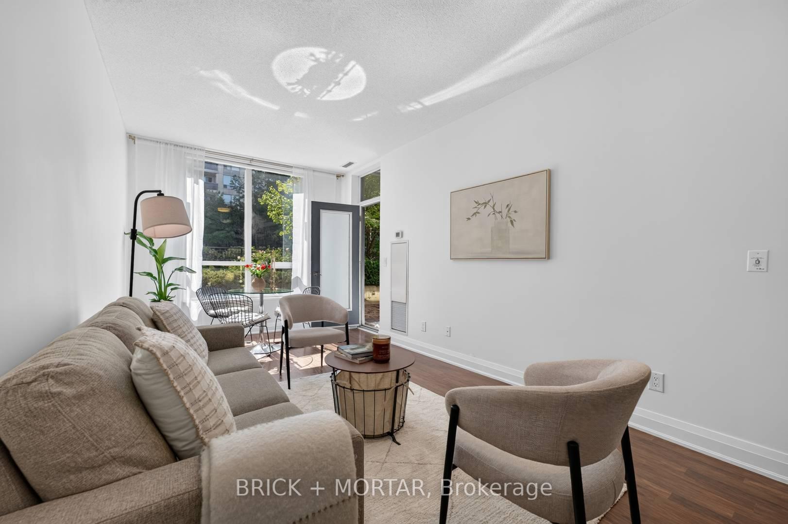 Photo 8 of Unit 110, 20 North Park Road, Vaughan, Beverley Glen — HOMEH