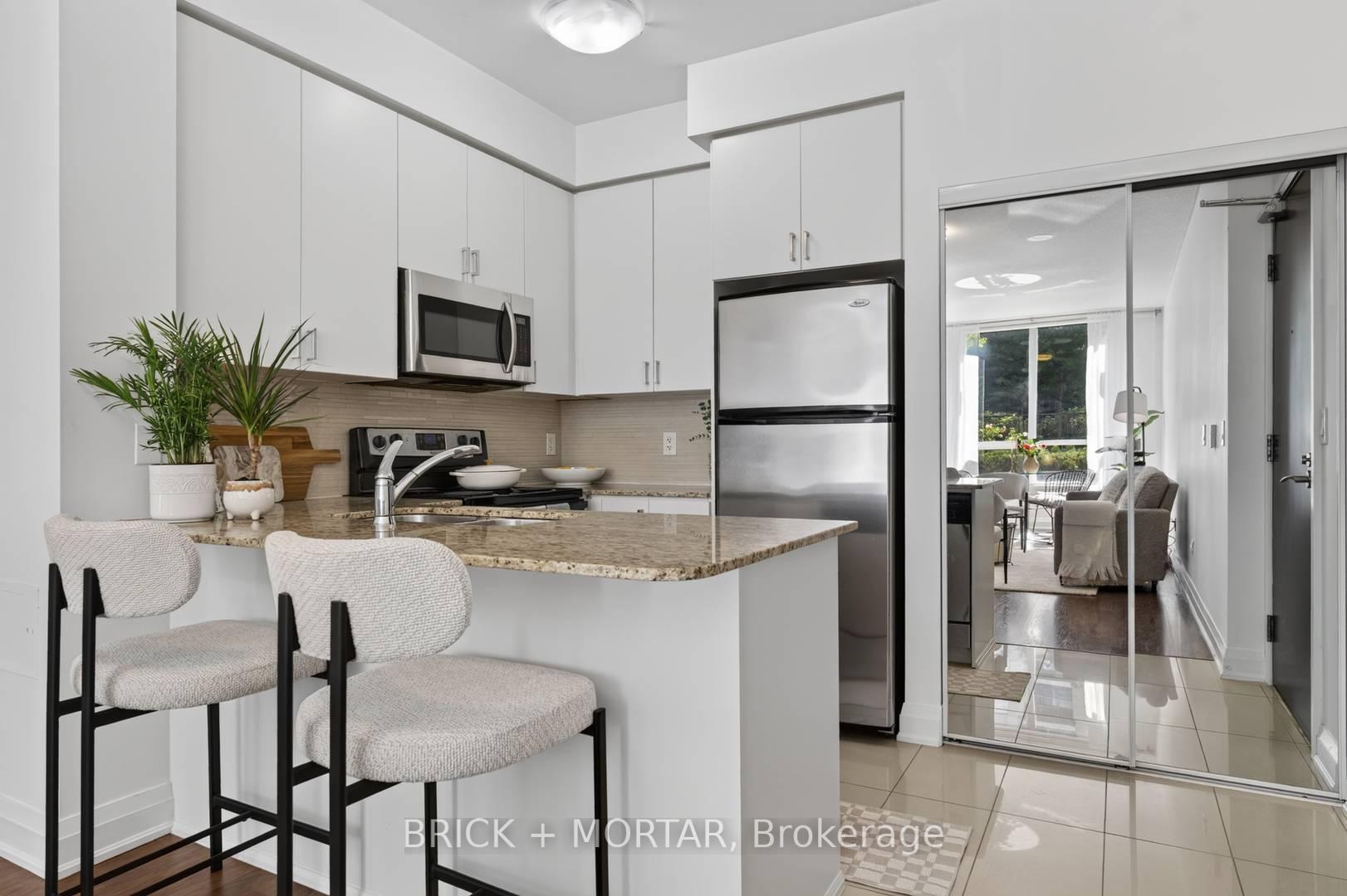 Photo 13 of Unit 110, 20 North Park Road, Vaughan, Beverley Glen — HOMEH