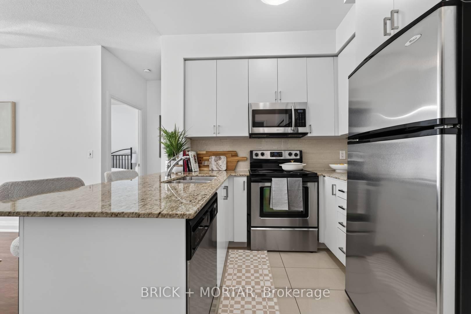 Photo 14 of Unit 110, 20 North Park Road, Vaughan, Beverley Glen — HOMEH