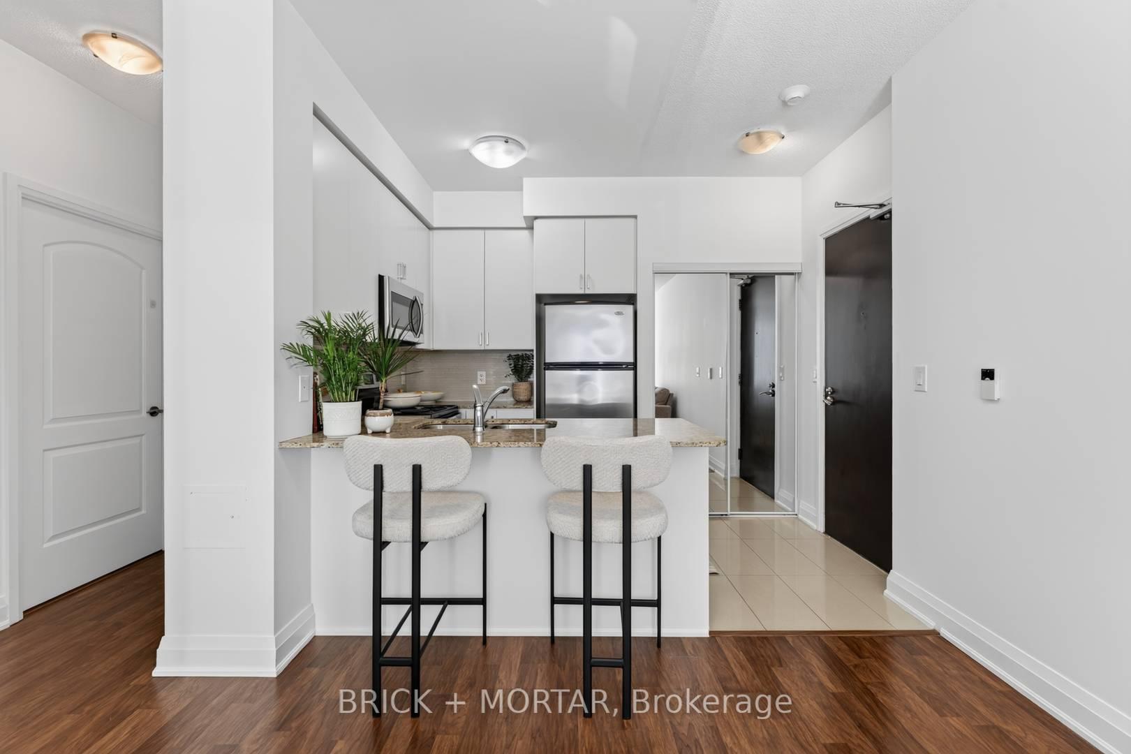 Photo 15 of Unit 110, 20 North Park Road, Vaughan, Beverley Glen — HOMEH