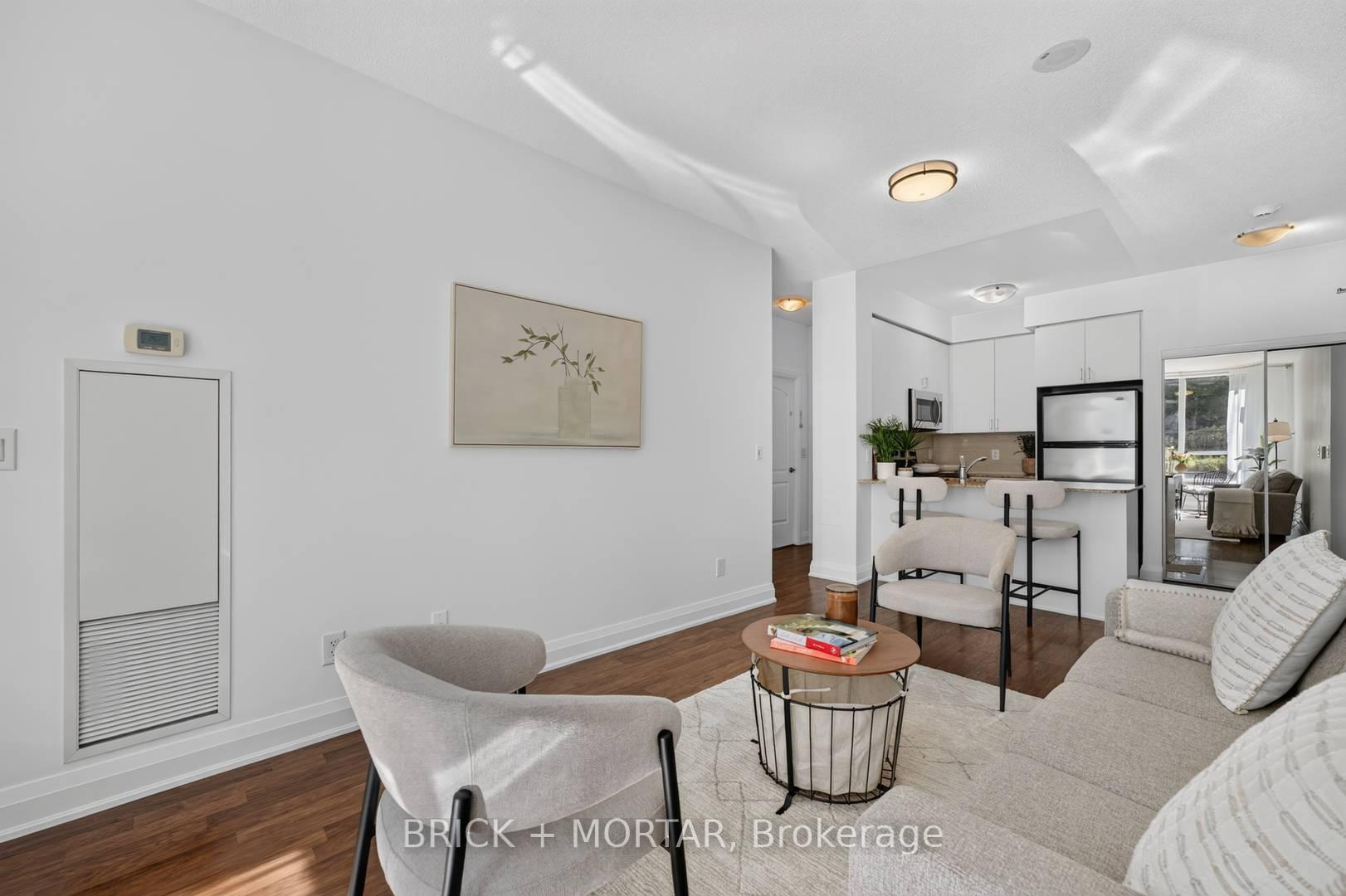Photo 16 of Unit 110, 20 North Park Road, Vaughan, Beverley Glen — HOMEH