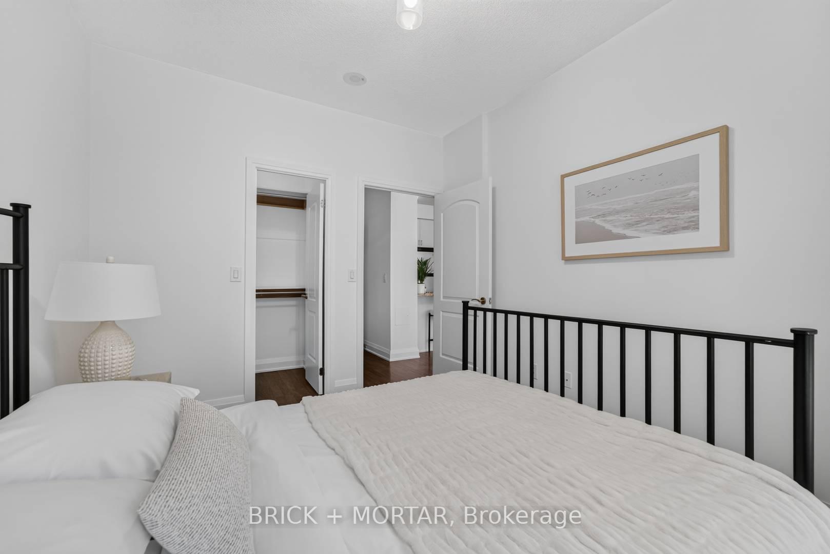Photo 19 of Unit 110, 20 North Park Road, Vaughan, Beverley Glen — HOMEH
