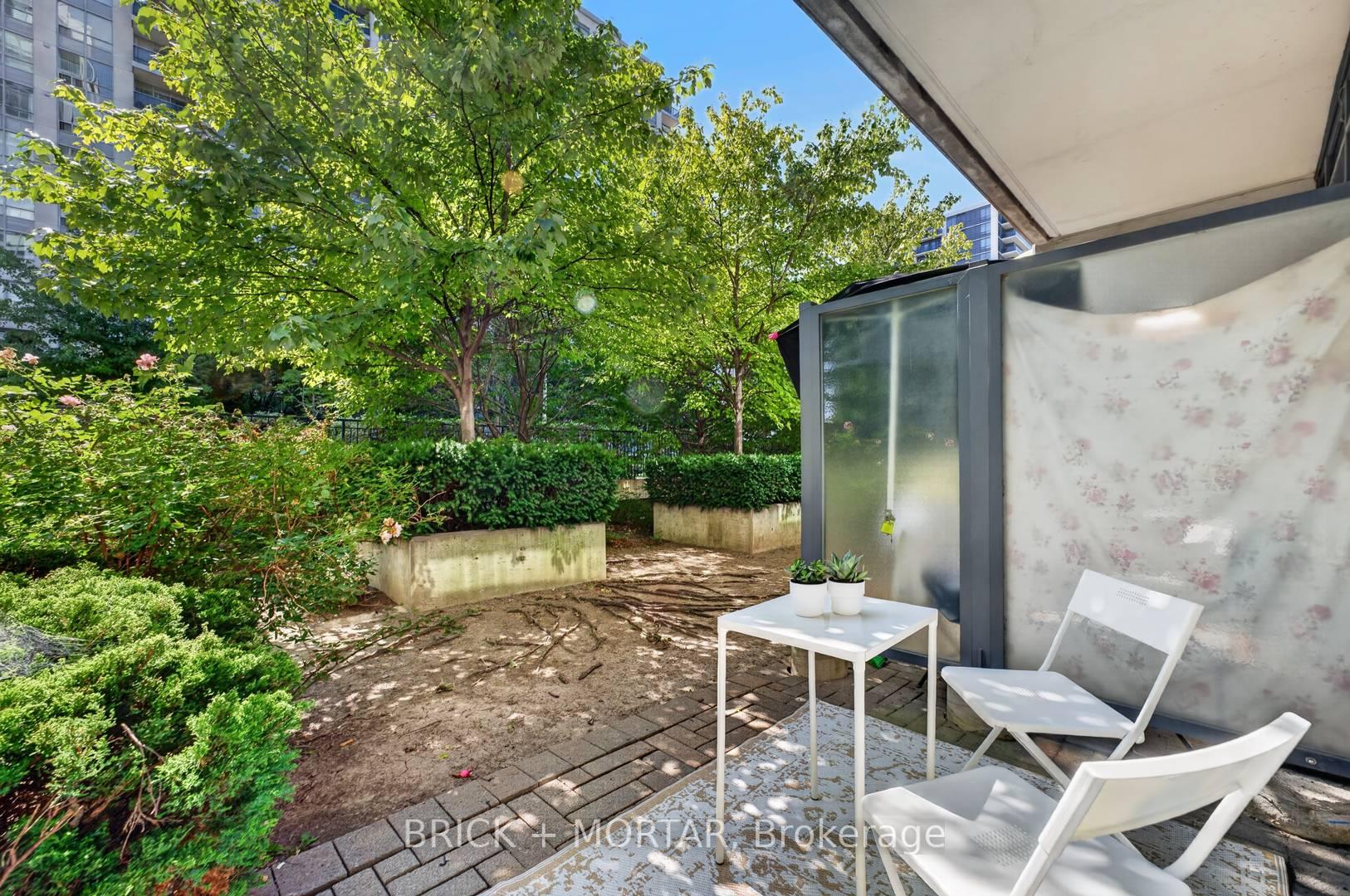 Photo 23 of Unit 110, 20 North Park Road, Vaughan, Beverley Glen — HOMEH