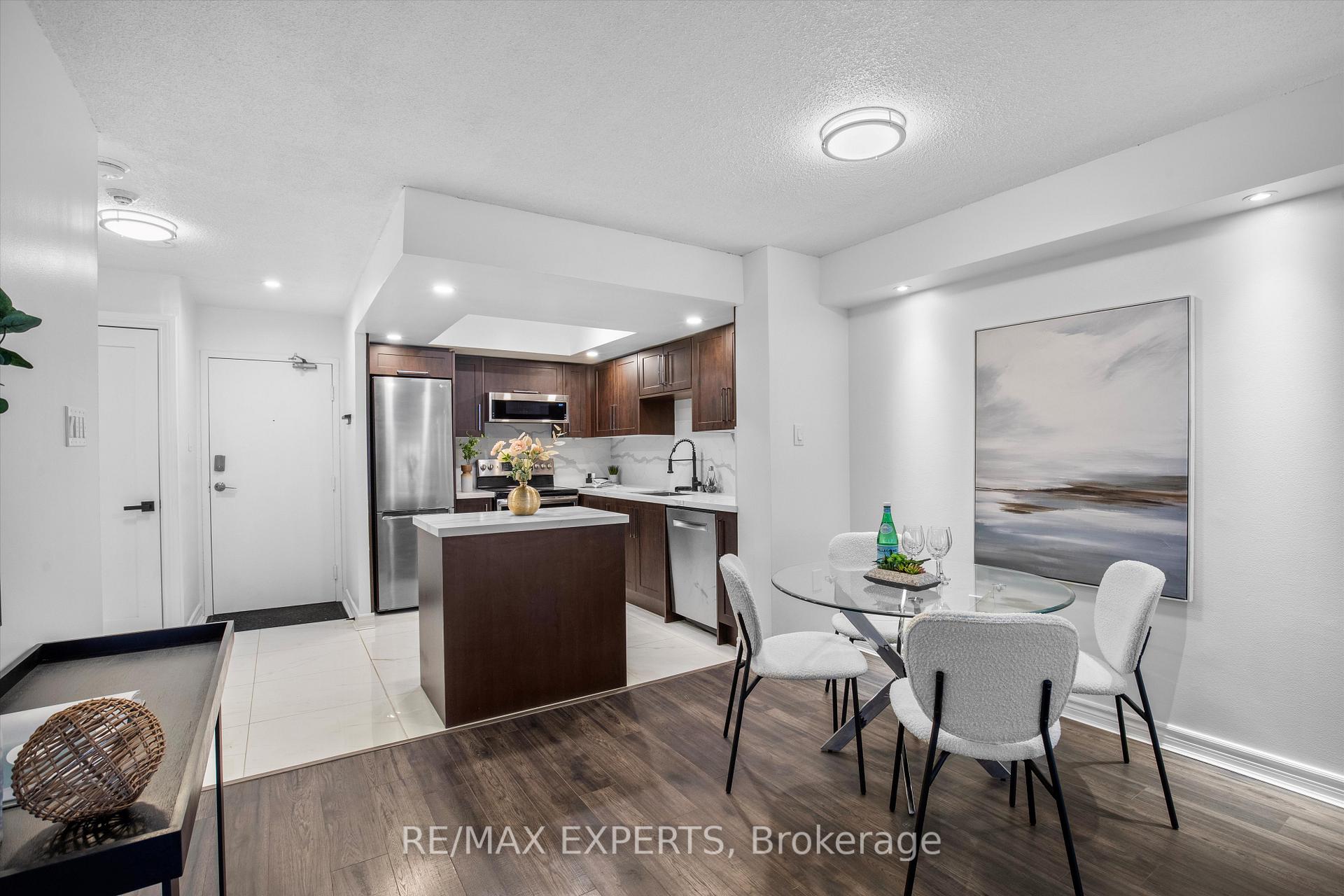 Photo 11 of Unit 610, 300 Webb Drive, Mississauga, City Centre — HOMEH
