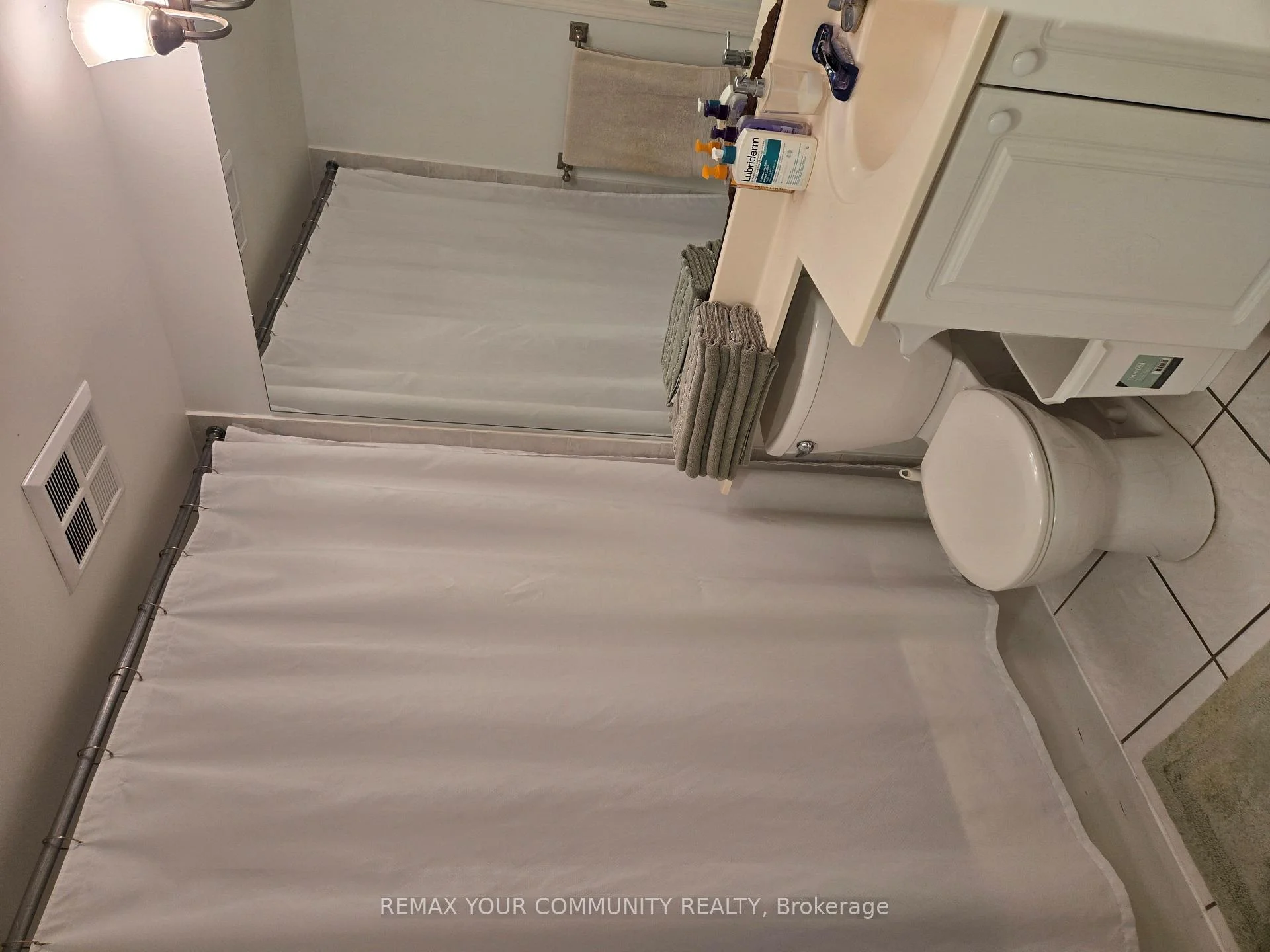 Photo 7 of Unit 310, 155 Beecroft Road, North York, Lansing-Westgate — HOMEH