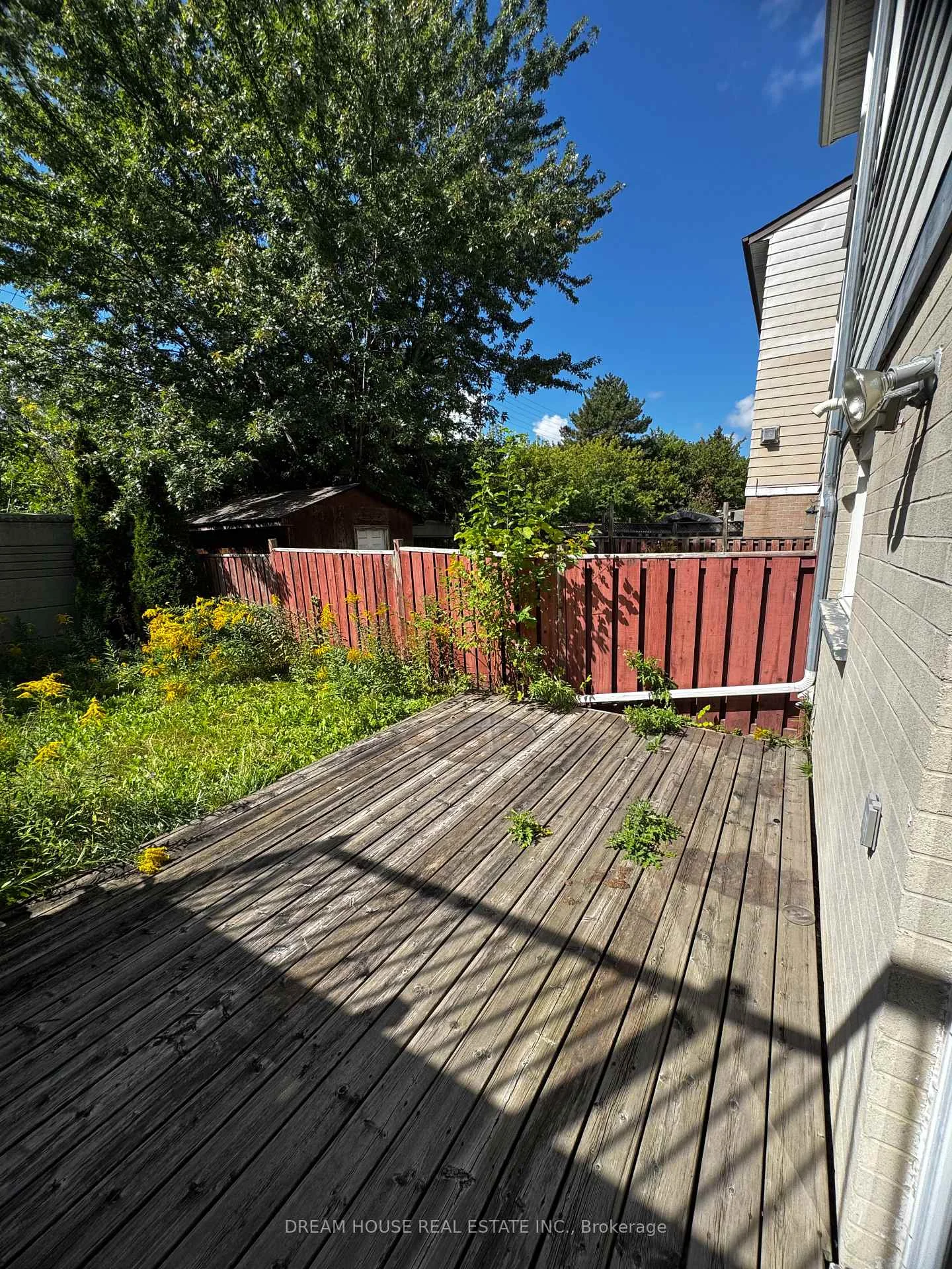 Photo 14 of 40 Hoskins Square, Brampton, Central Park — HOMEH