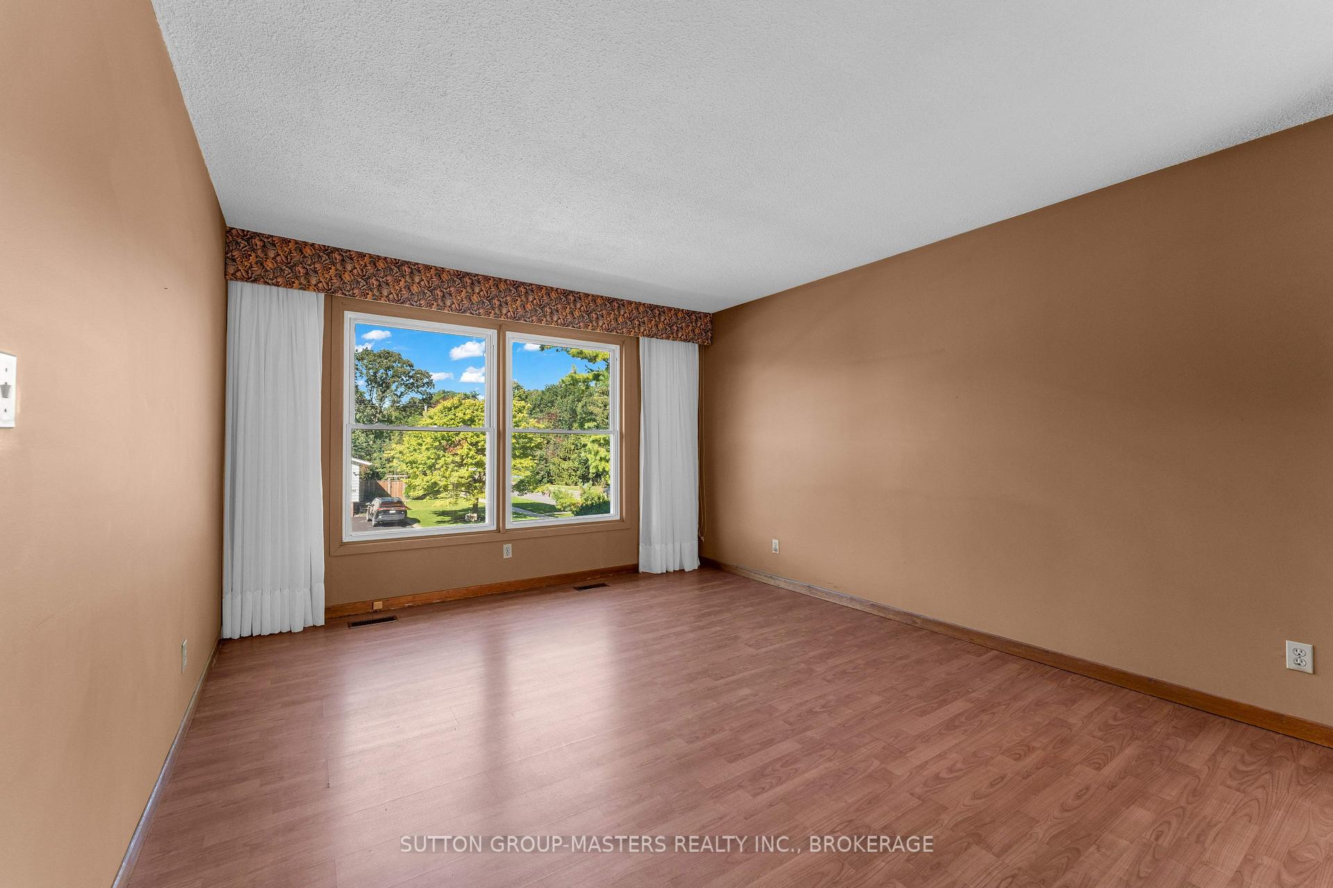 Photo 7 of 752 High Gate Park Drive, Kingston, South of Taylor-Kidd Blvd — HOMEH