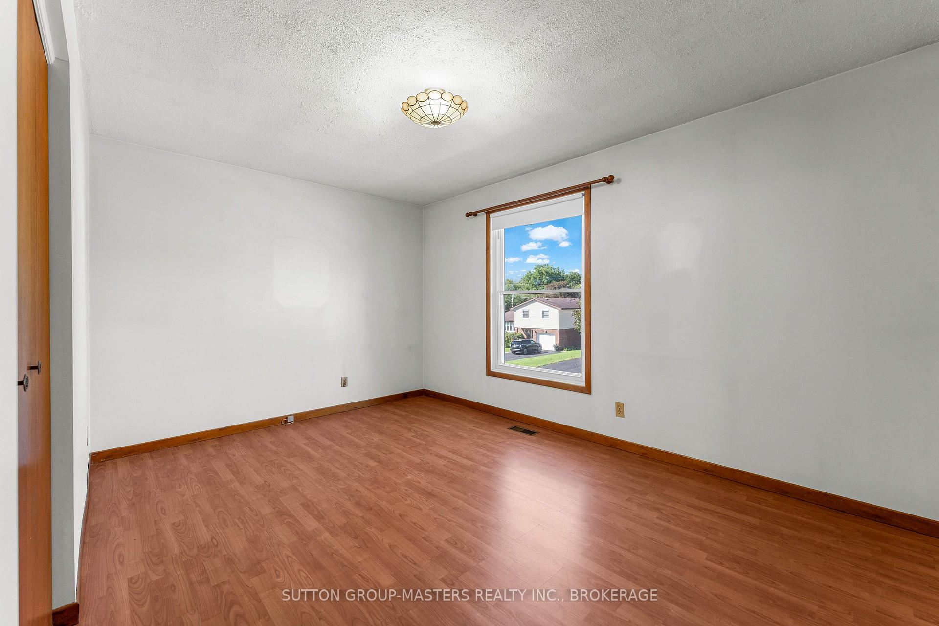 Photo 28 of 752 High Gate Park Drive, Kingston, South of Taylor-Kidd Blvd — HOMEH