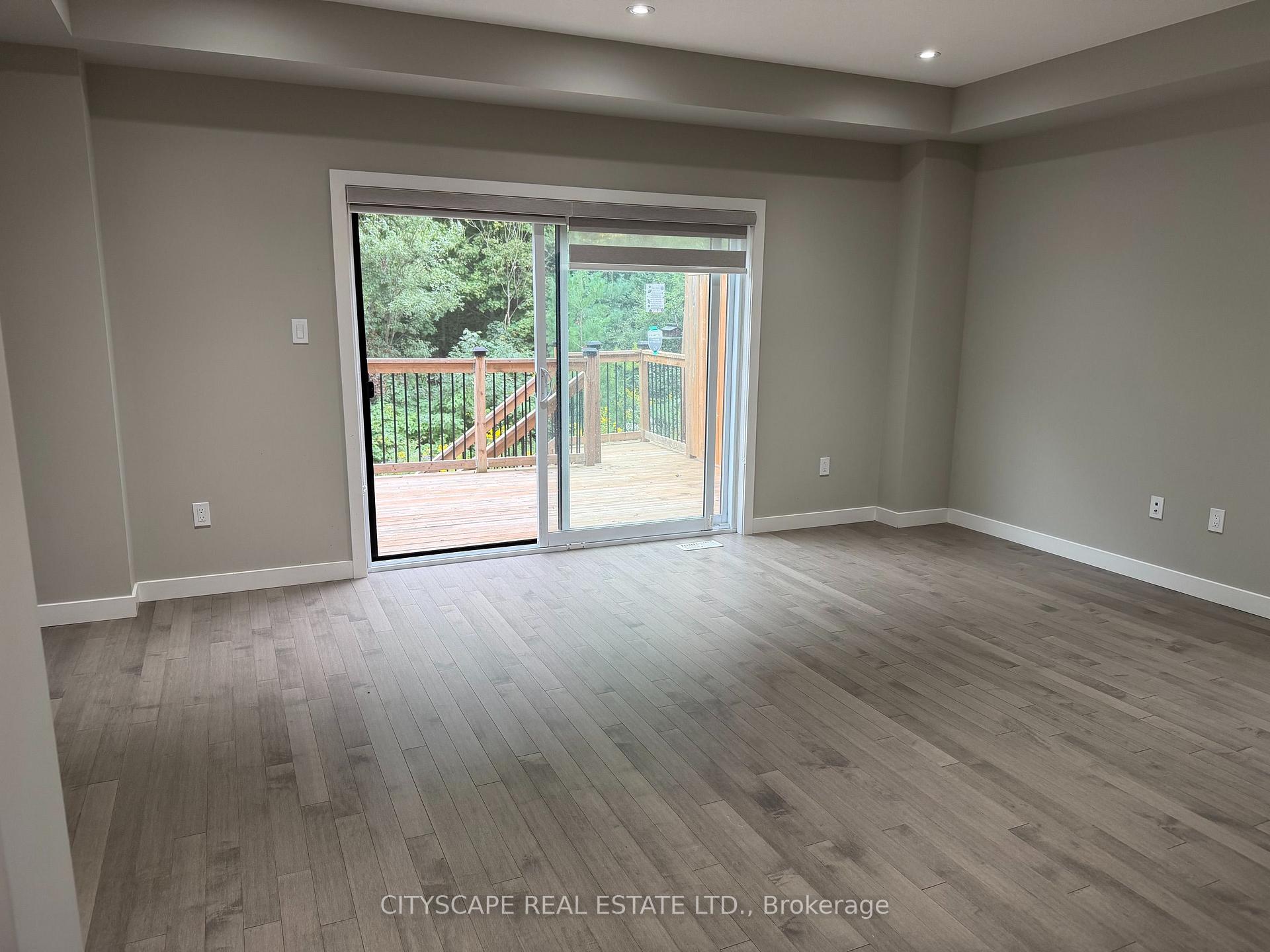 Photo 16 of 908 Robert Ferrie Drive, Kitchener, Doon South — HOMEH