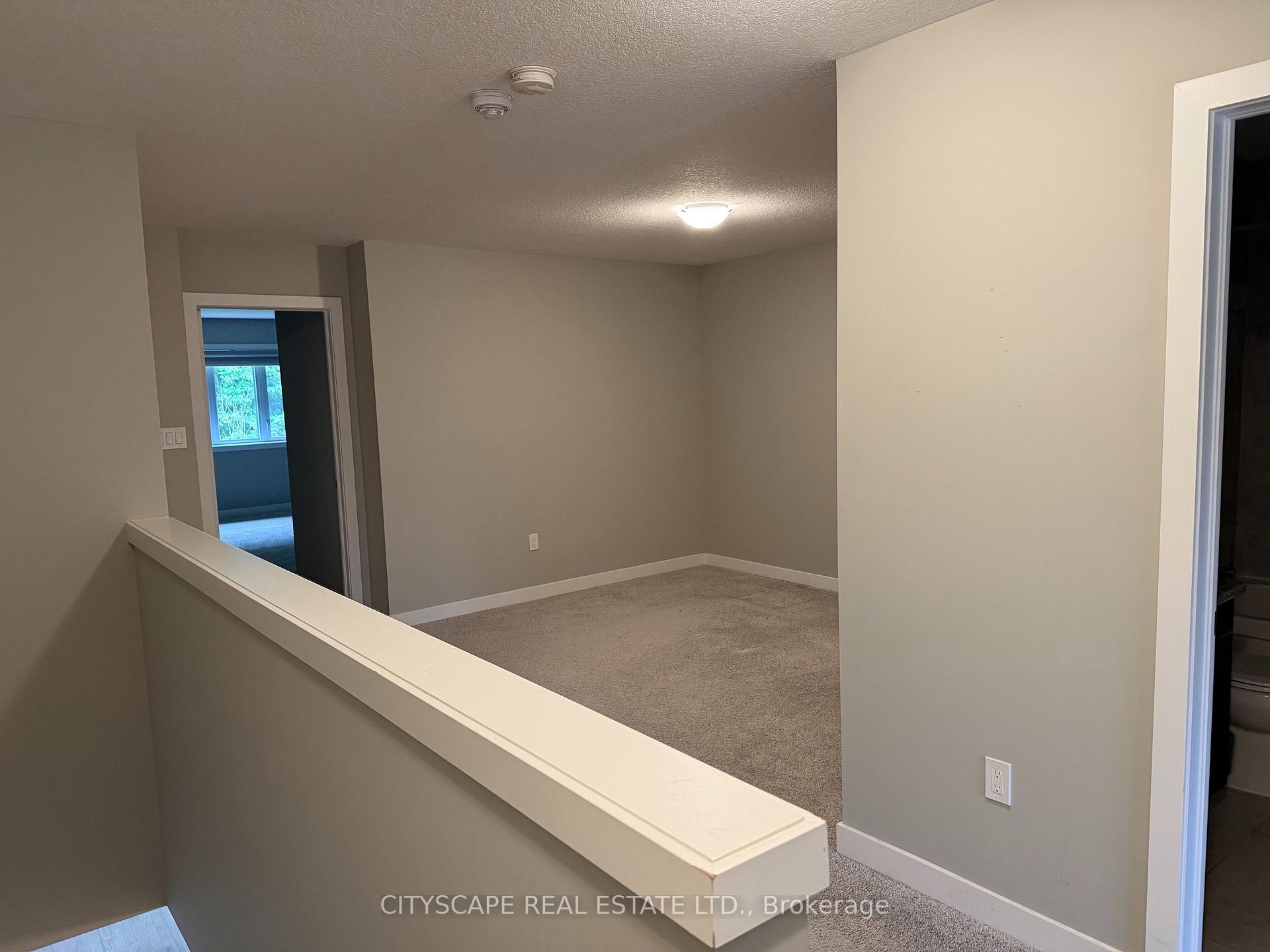 Photo 22 of 908 Robert Ferrie Drive, Kitchener, Doon South — HOMEH