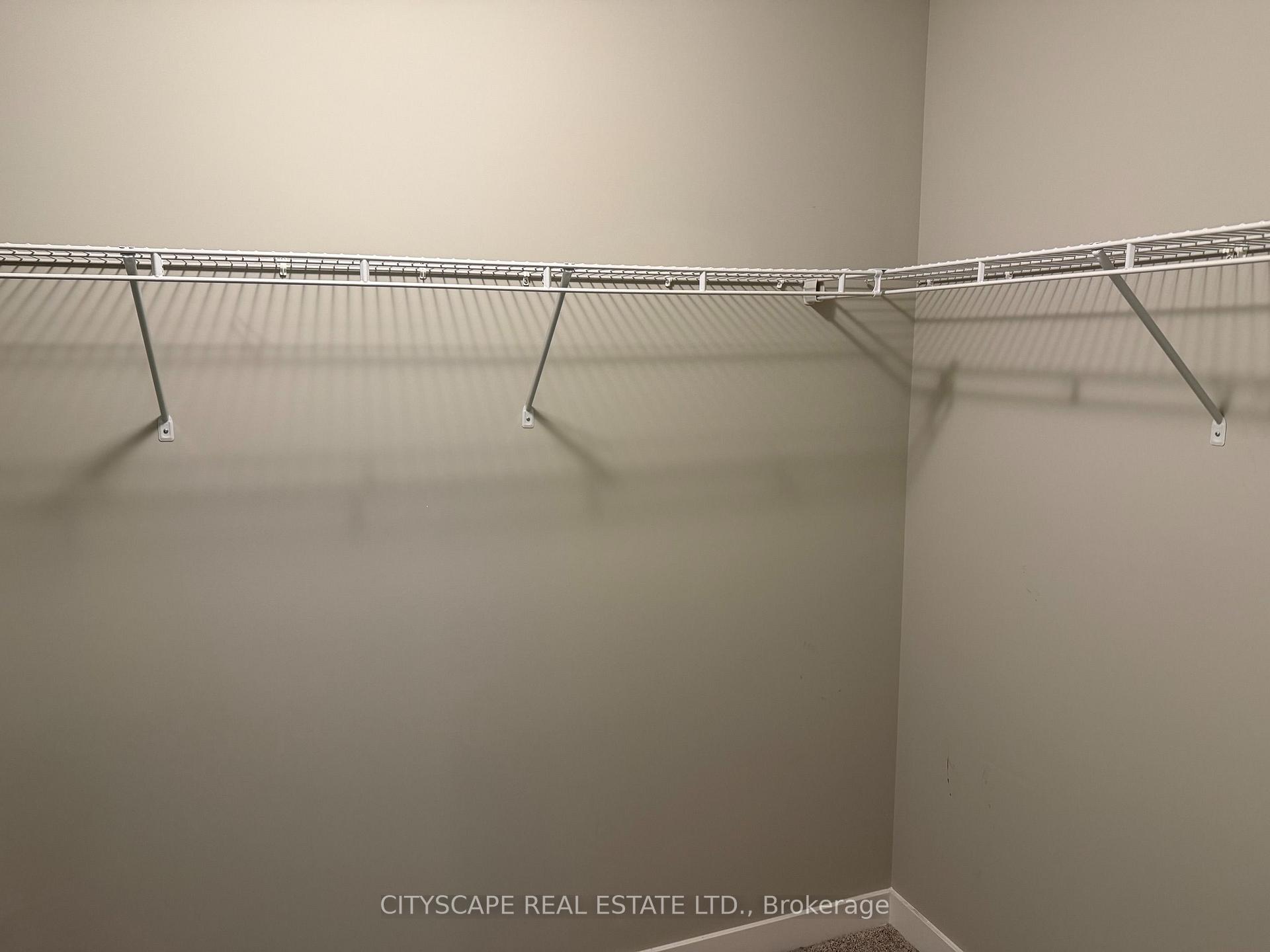 Photo 31 of 908 Robert Ferrie Drive, Kitchener, Doon South — HOMEH