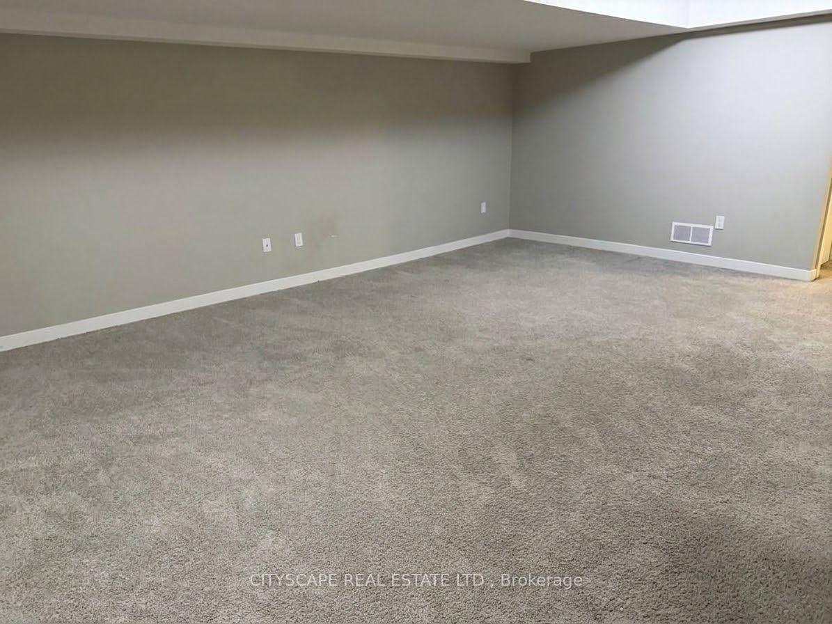 Photo 58 of 908 Robert Ferrie Drive, Kitchener, Doon South — HOMEH